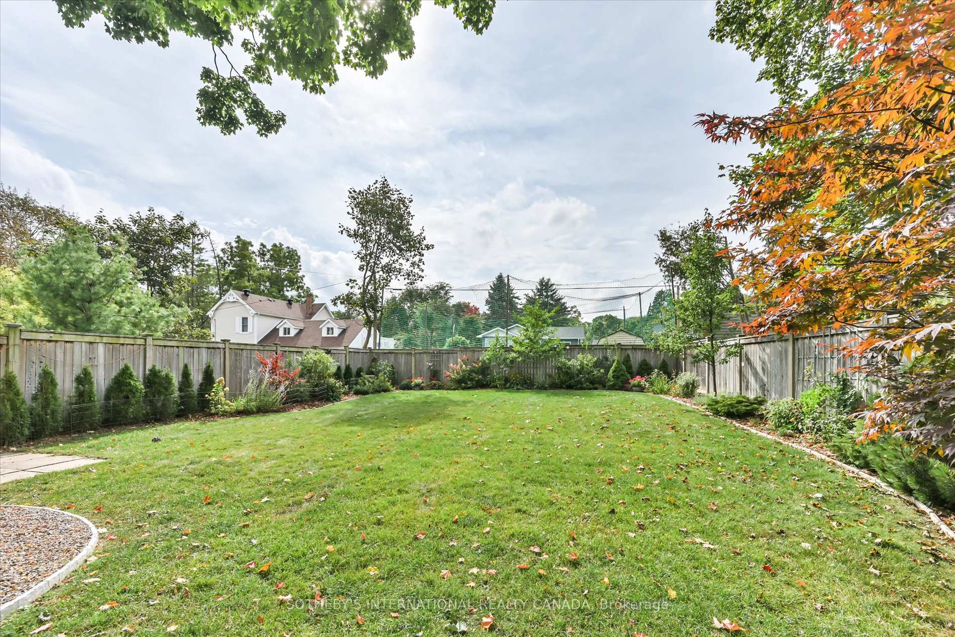 Photo 27 of 8 Aleda Street, Barrie, Sunnidale — HOMEH