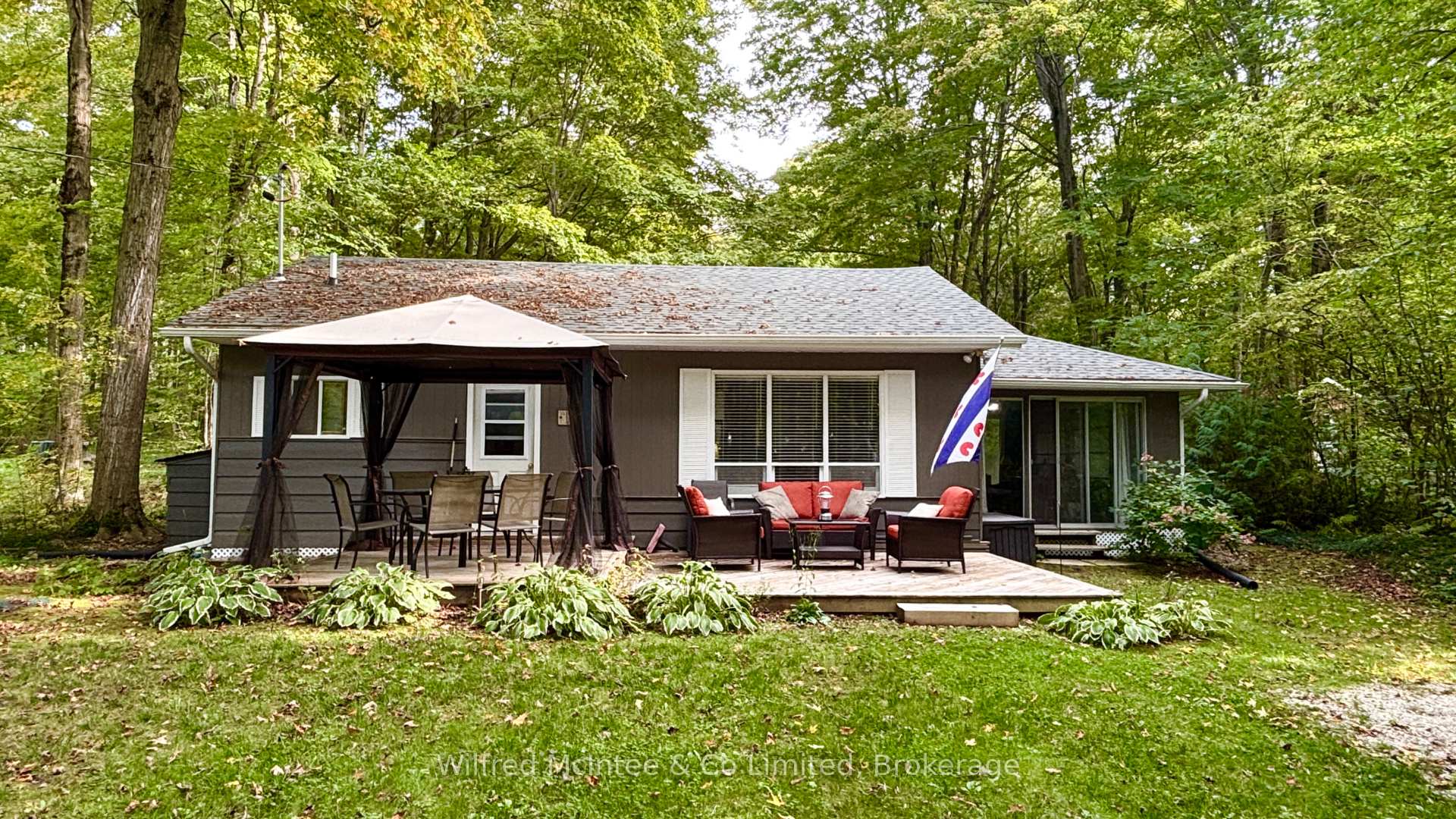 Photo 3 of 228 Thompson Avenue, Native Leased Lands — HOMEH