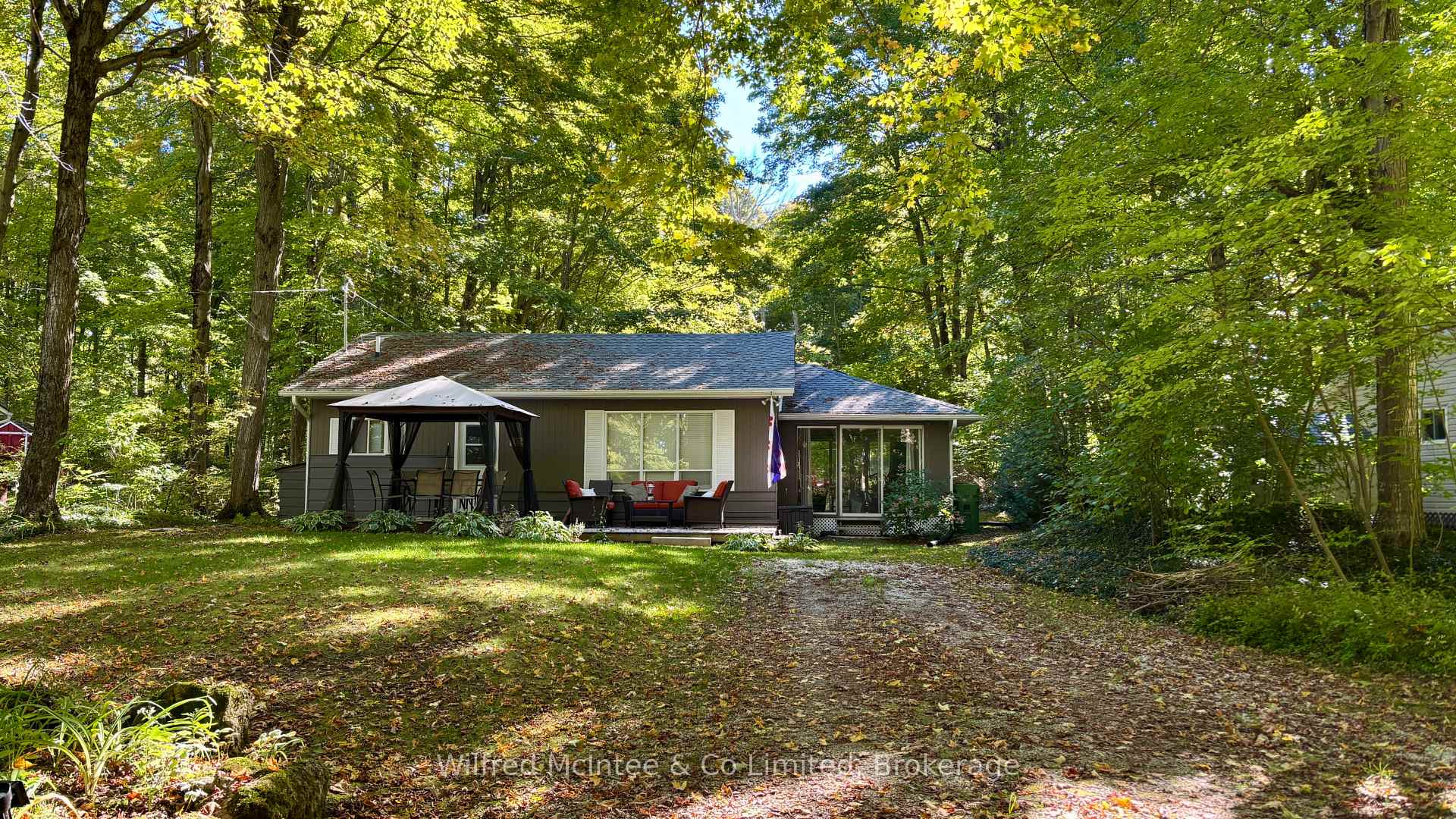 Photo 30 of 228 Thompson Avenue, Native Leased Lands — HOMEH