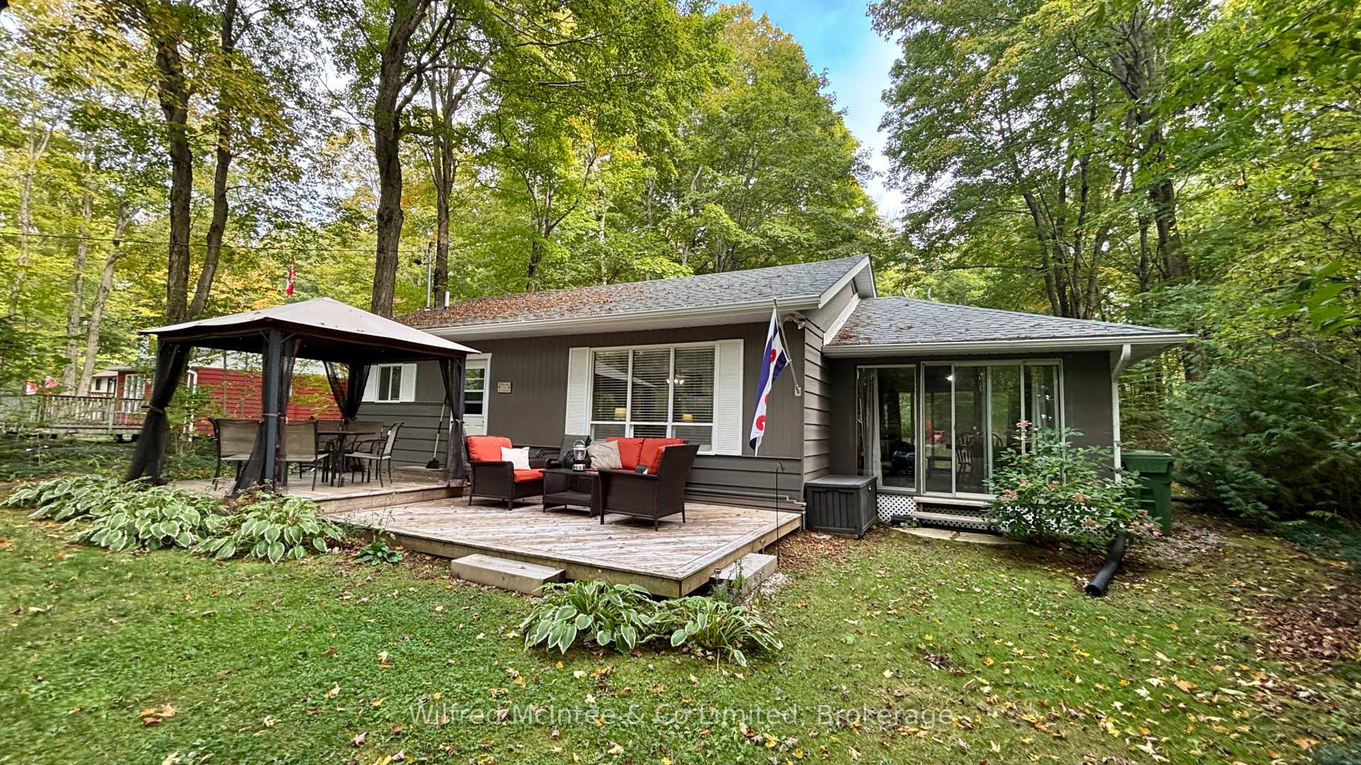 Photo 25 of 228 Thompson Avenue, Native Leased Lands — HOMEH