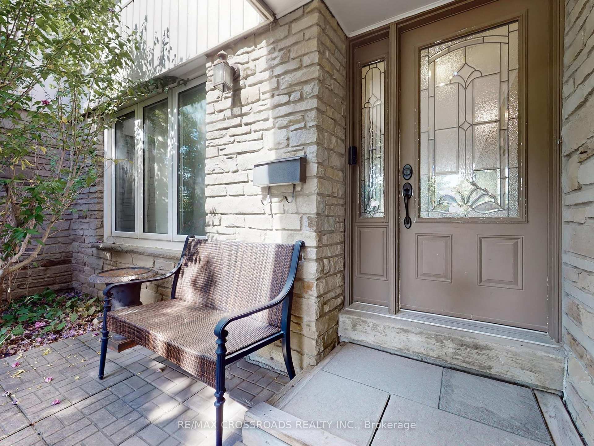 Photo 3 of 1777 Shadybrook Drive, Pickering, Amberlea — HOMEH