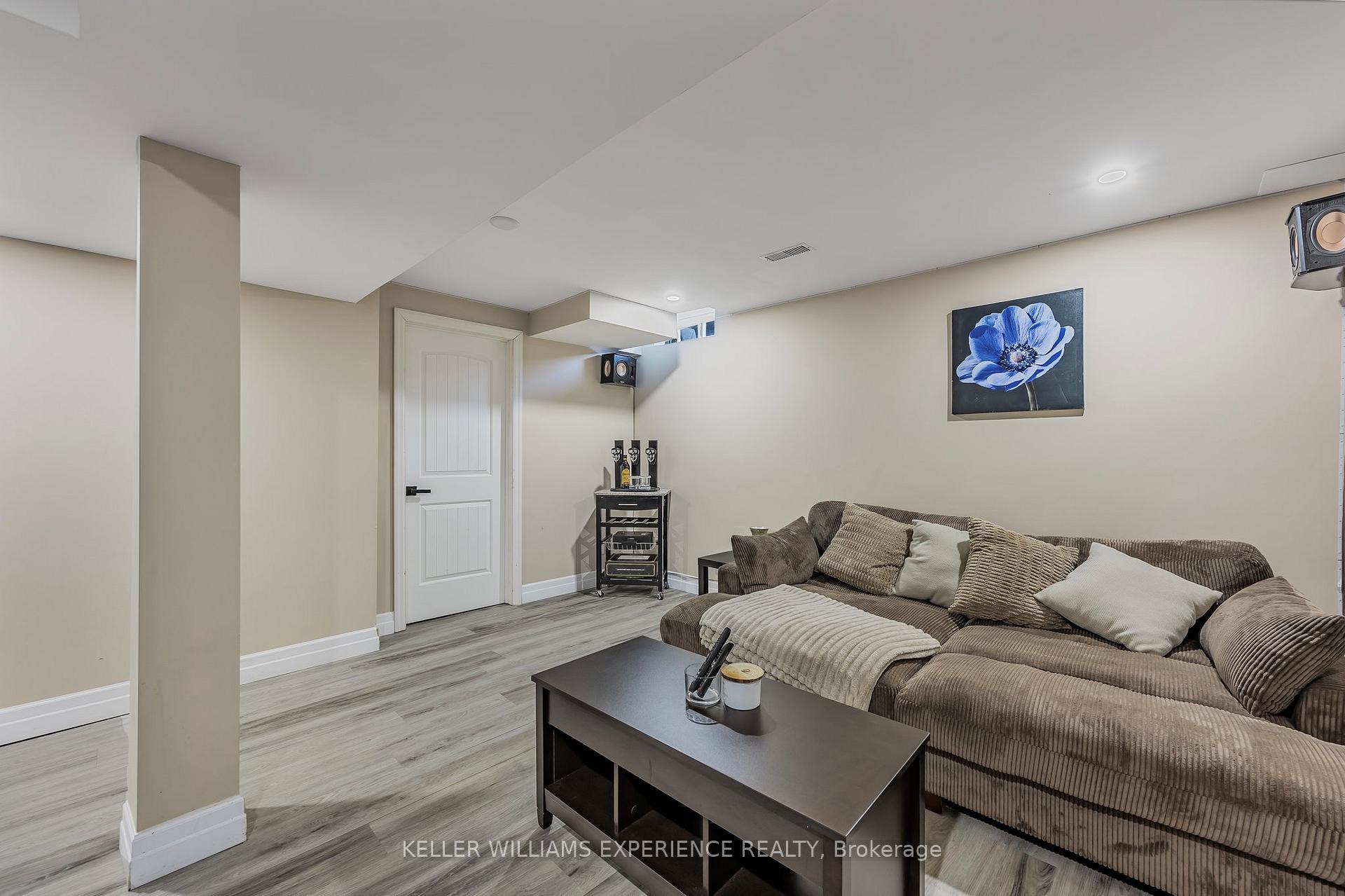 Photo 29 of 13 Sunset Place, Barrie, Holly — HOMEH