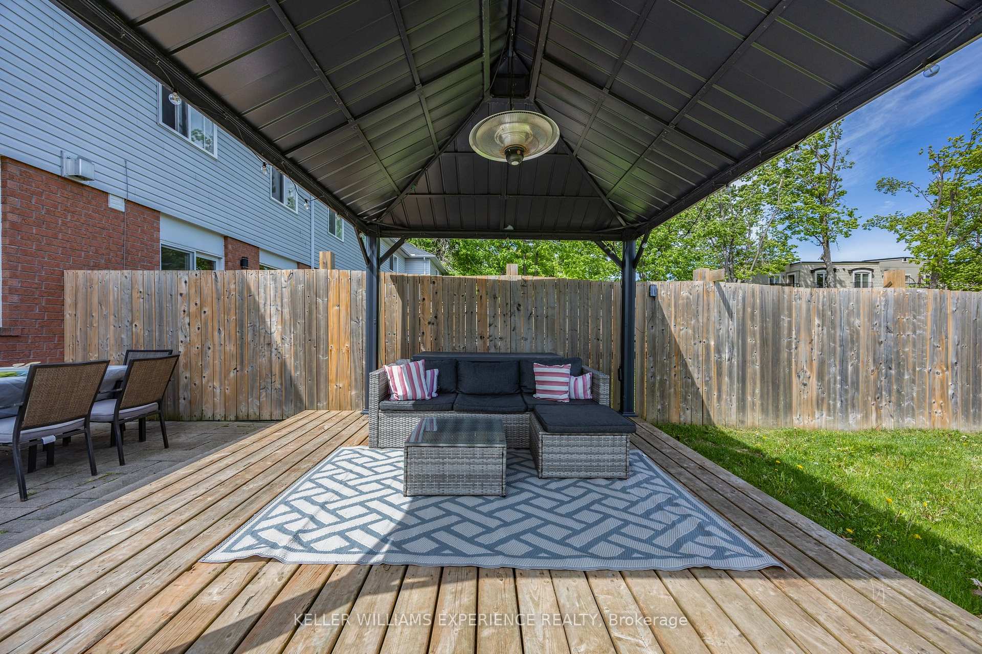 Photo 20 of 13 Sunset Place, Barrie, Holly — HOMEH