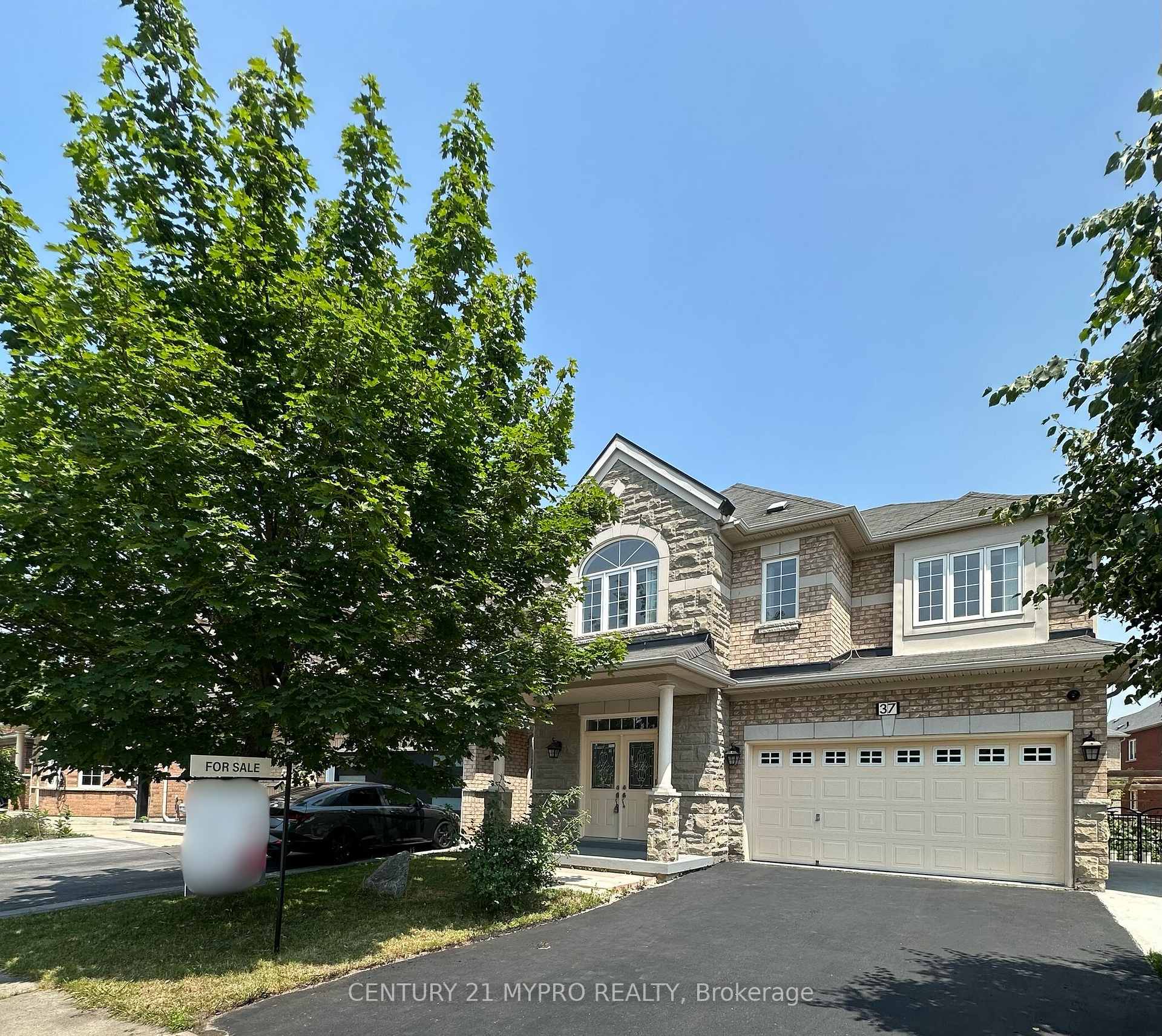 Front of 37 Watchman Road