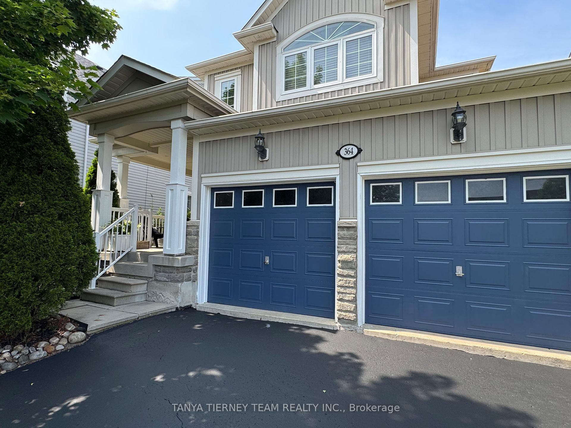 Photo 5 of 364 Carnwith Drive E, Whitby, Brooklin — HOMEH