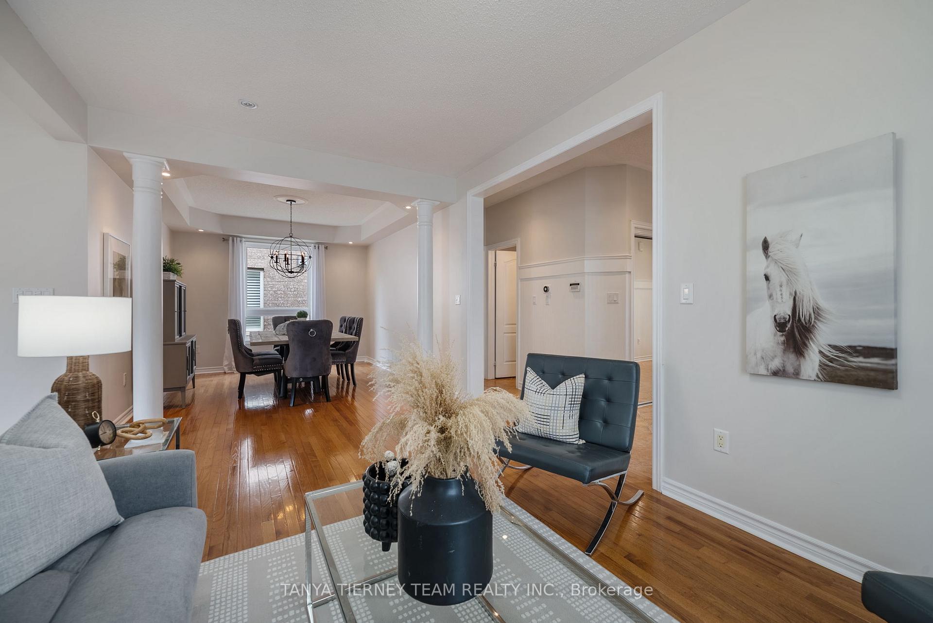 Photo 29 of 364 Carnwith Drive E, Whitby, Brooklin — HOMEH