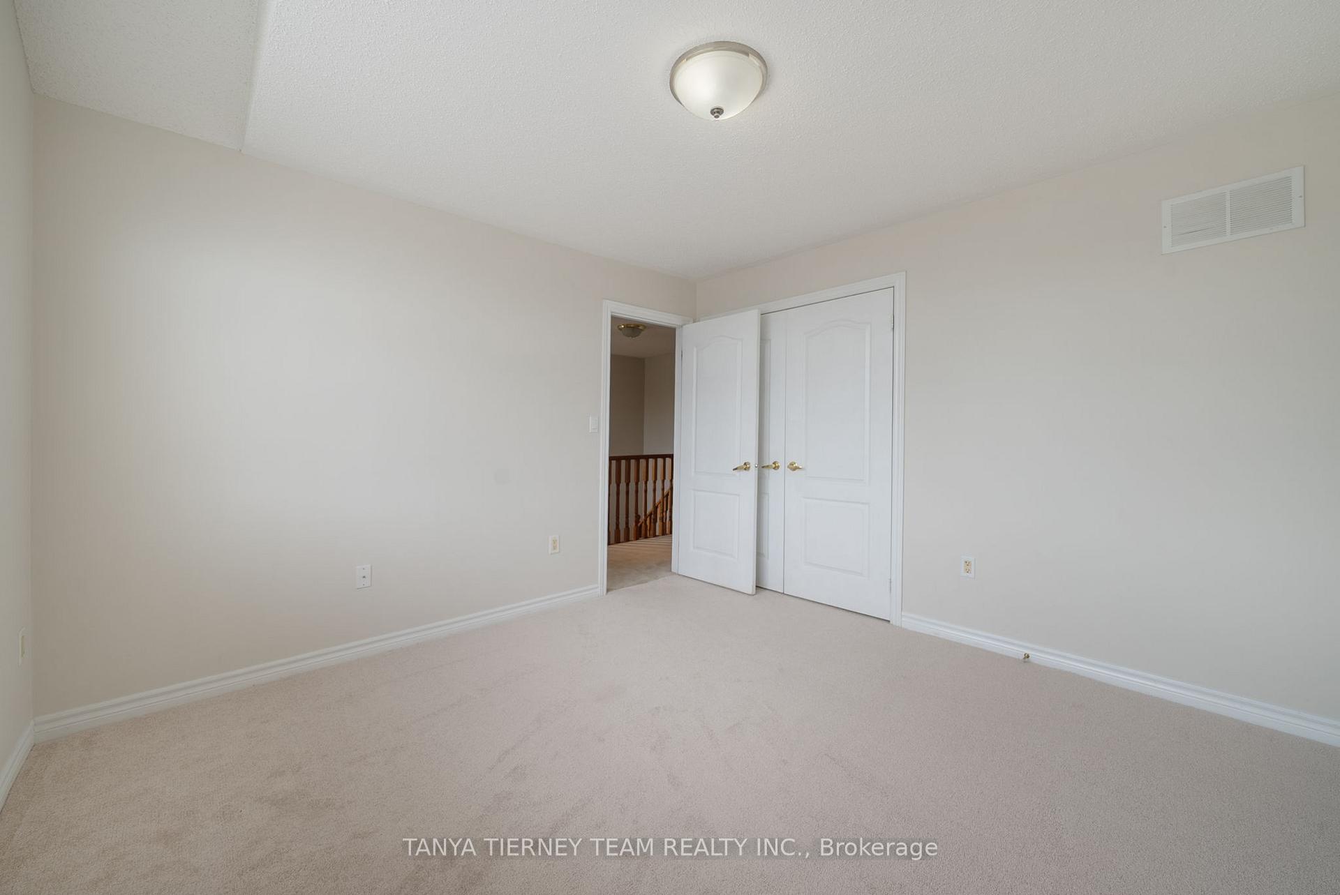 Photo 30 of 364 Carnwith Drive E, Whitby, Brooklin — HOMEH