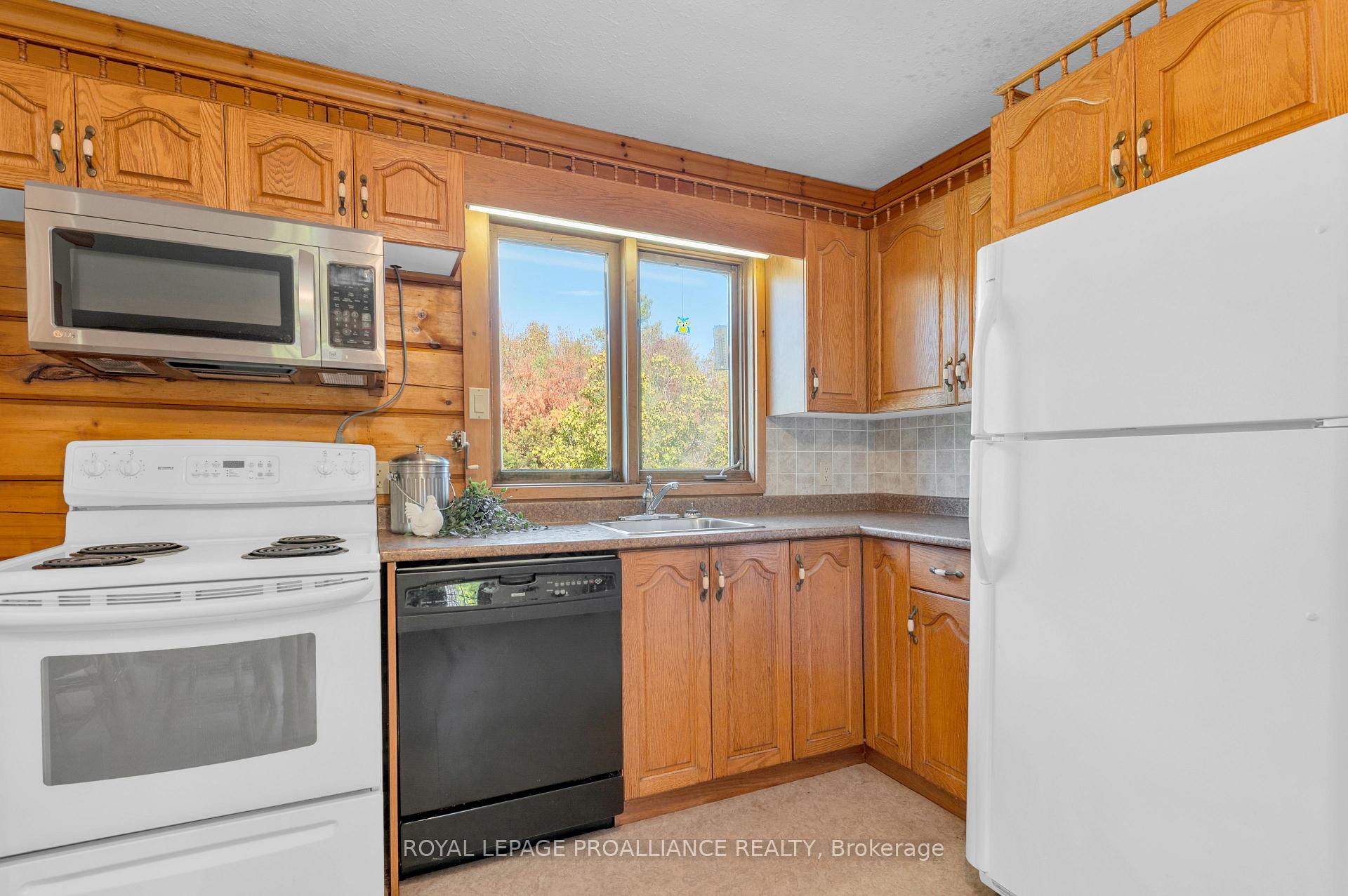 Photo 6 of 471 Elzevir Road, Tweed, Elzevir (Twp) — HOMEH