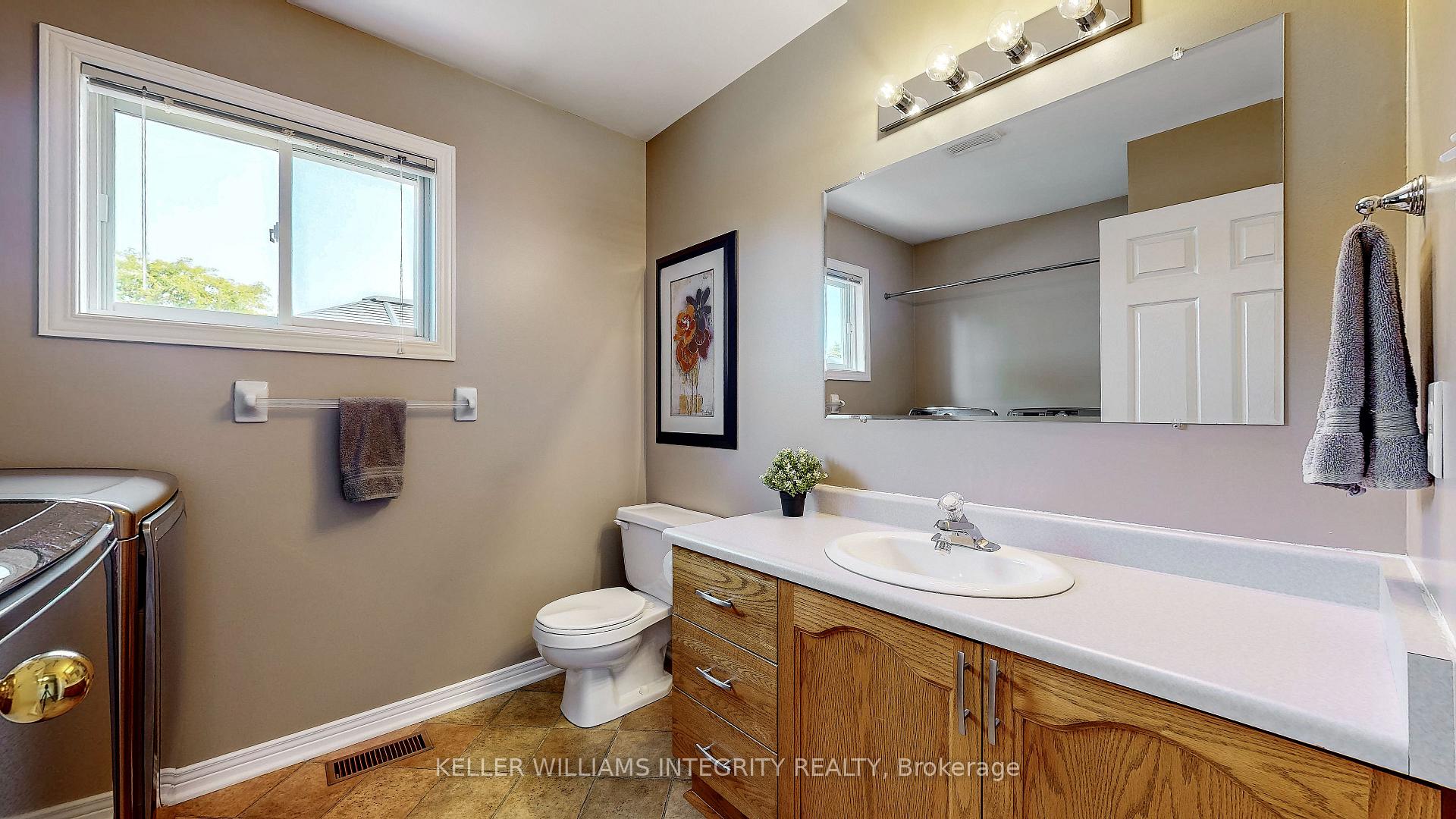 Photo 16 of 25 Jacqueline Crescent, Ottawa, Stittsville (Central) — HOMEH