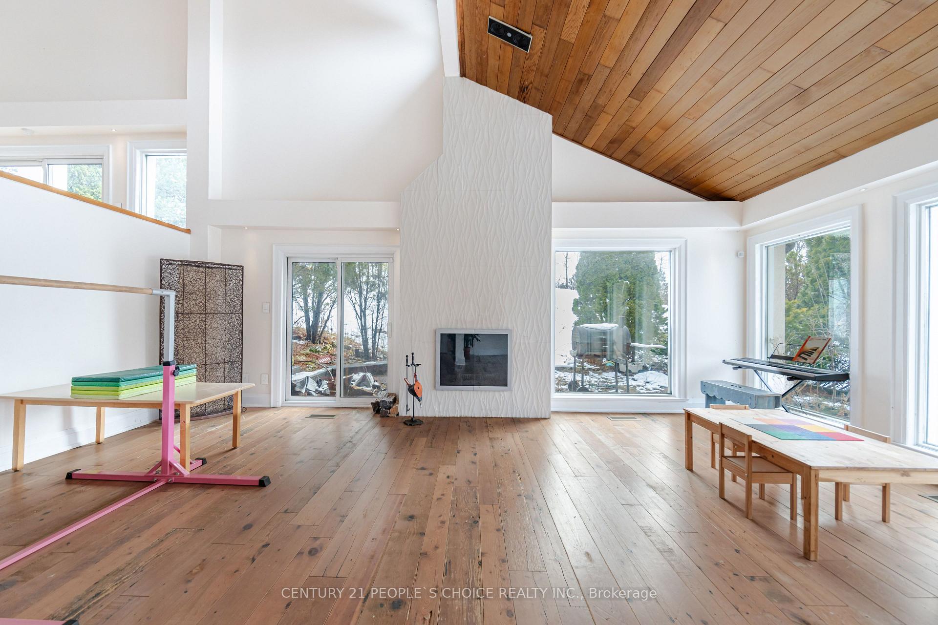 Photo 6 of 29 Bartley Drive, Caledon, Rural Caledon — HOMEH