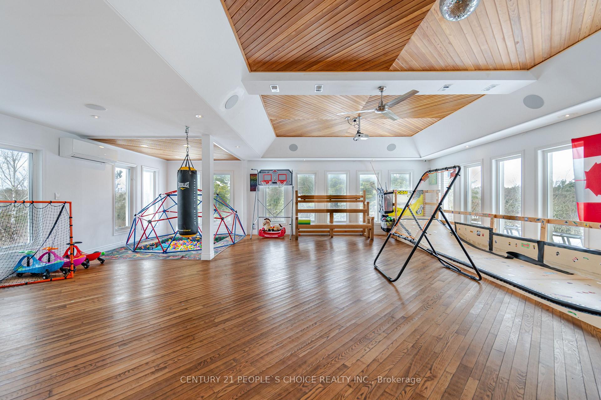 Photo 23 of 29 Bartley Drive, Caledon, Rural Caledon — HOMEH