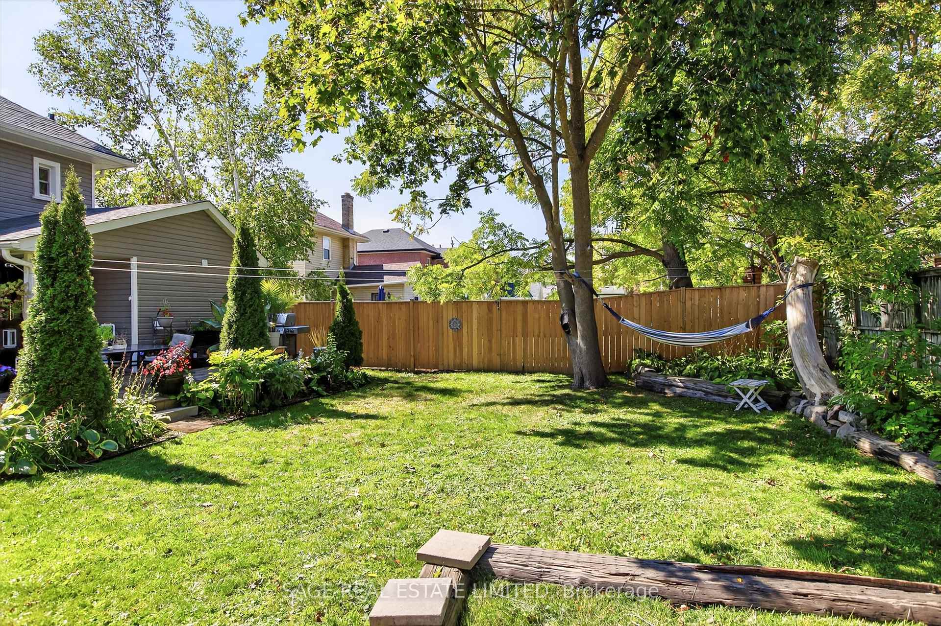 Photo 18 of 72 Victoria Avenue, Peterborough, Northcrest Ward 5 — HOMEH