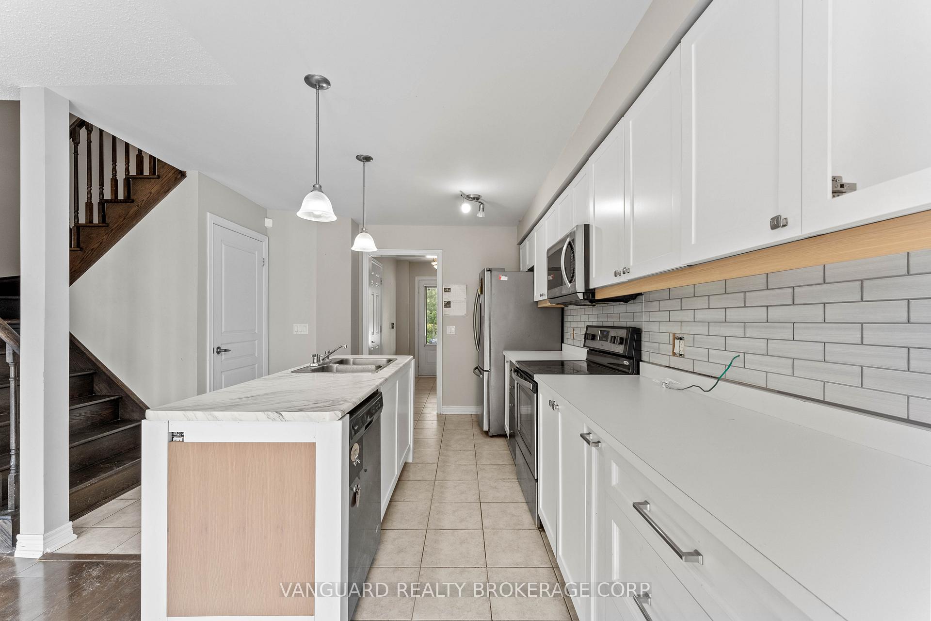 Photo 18 of 905 Cook Crescent, Shelburne — HOMEH