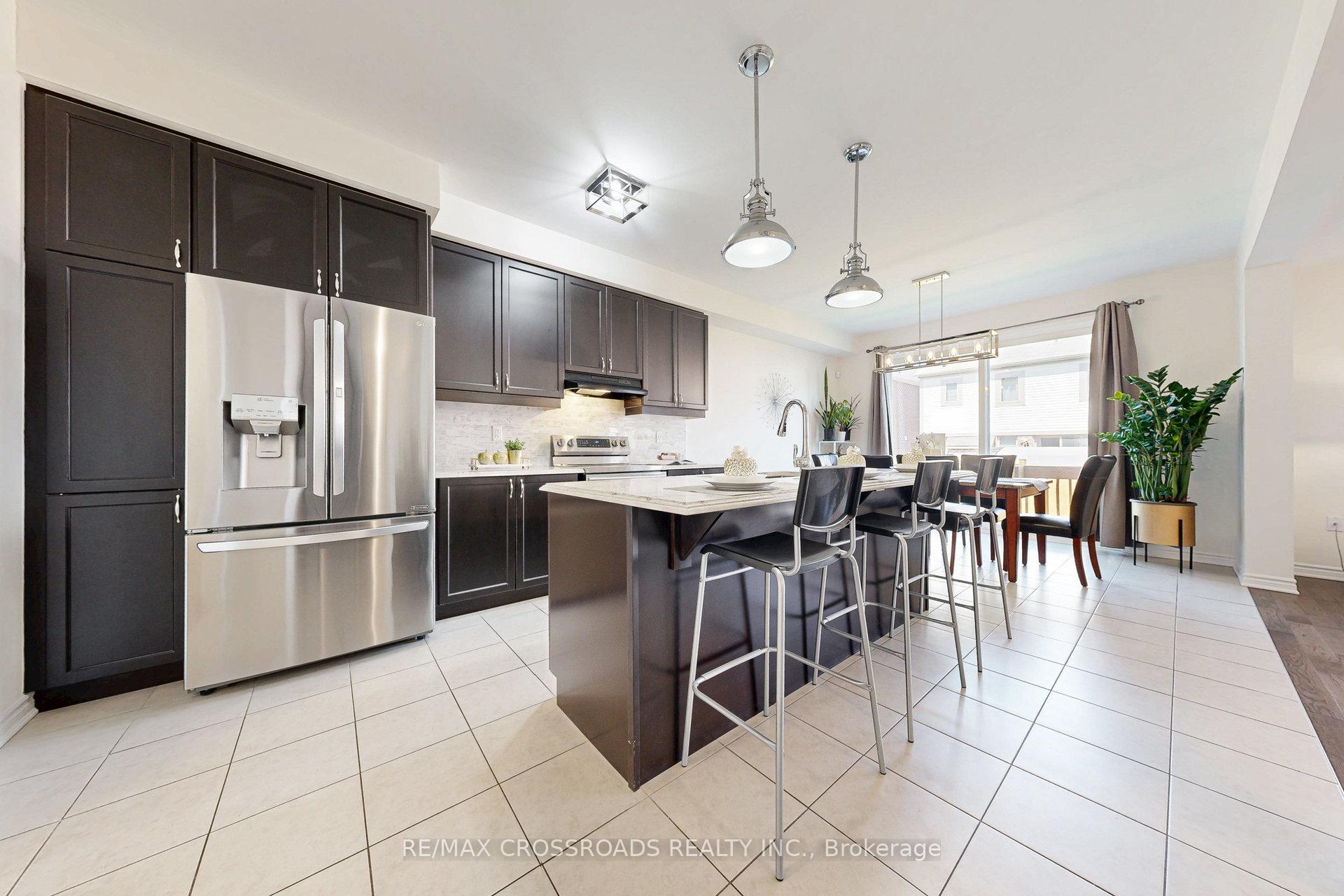 Photo 8 of 15 Littlebeck Crescent, Whitby, Rural Whitby — HOMEH
