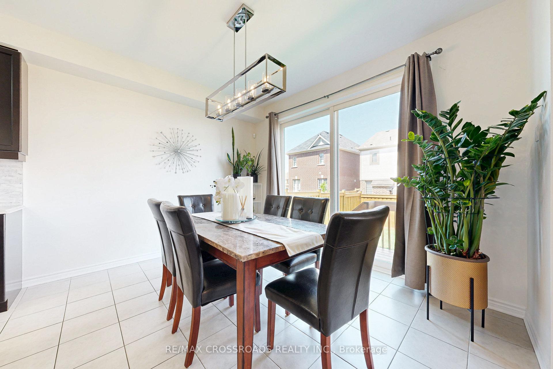 Photo 12 of 15 Littlebeck Crescent, Whitby, Rural Whitby — HOMEH