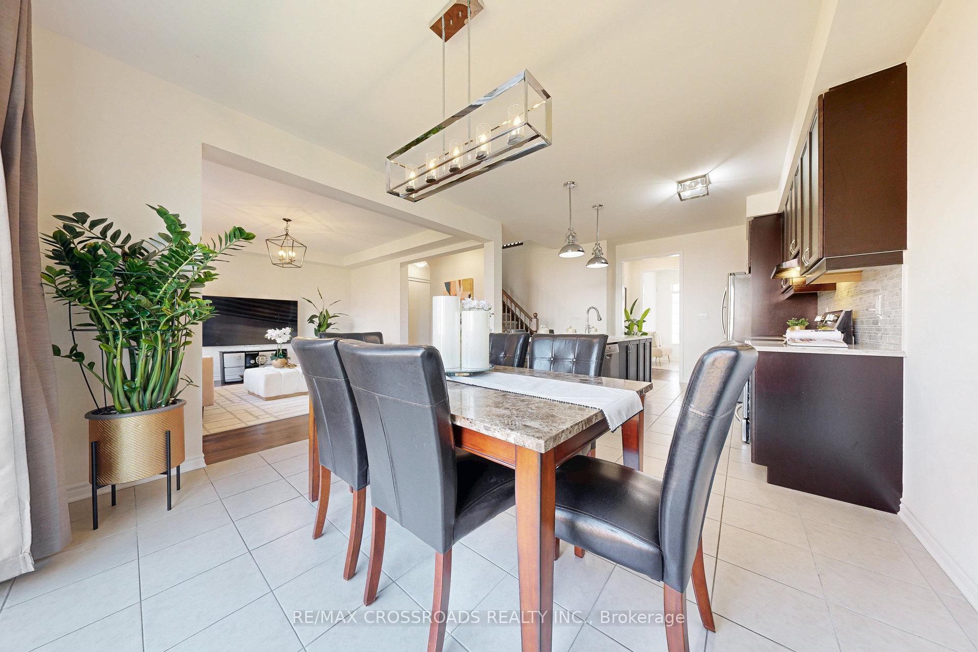 Photo 18 of 15 Littlebeck Crescent, Whitby, Rural Whitby — HOMEH