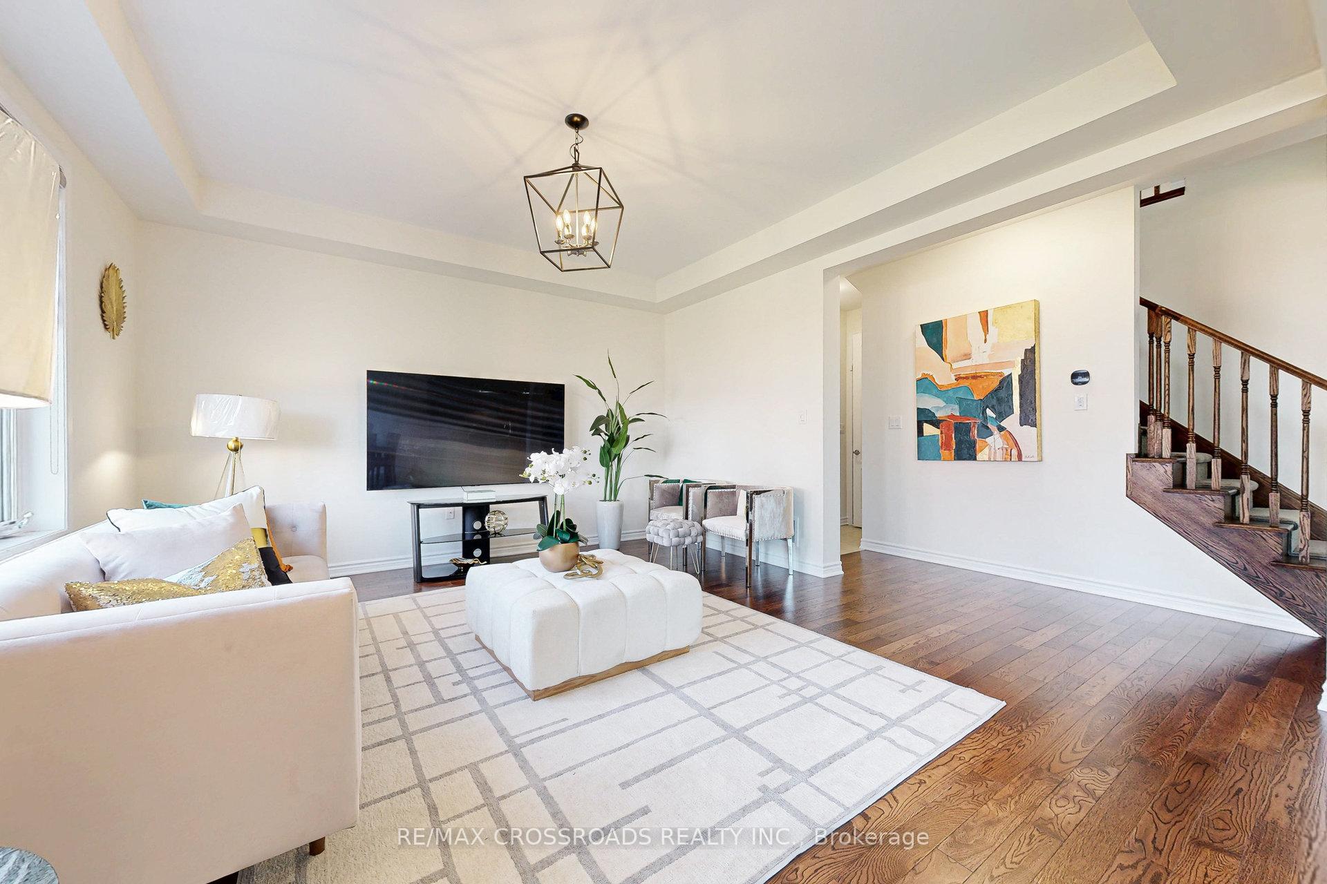 Photo 16 of 15 Littlebeck Crescent, Whitby, Rural Whitby — HOMEH