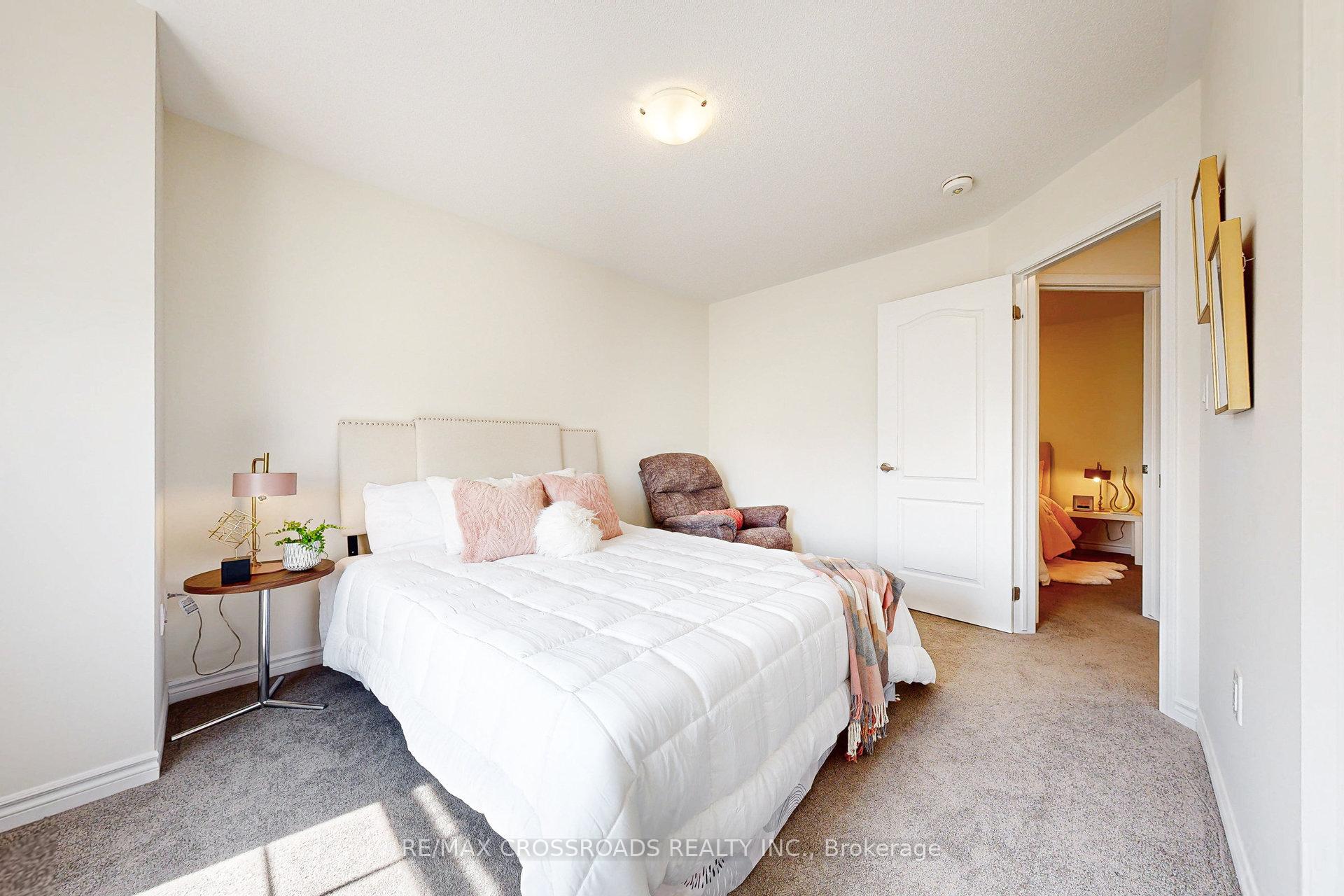 Photo 10 of 15 Littlebeck Crescent, Whitby, Rural Whitby — HOMEH