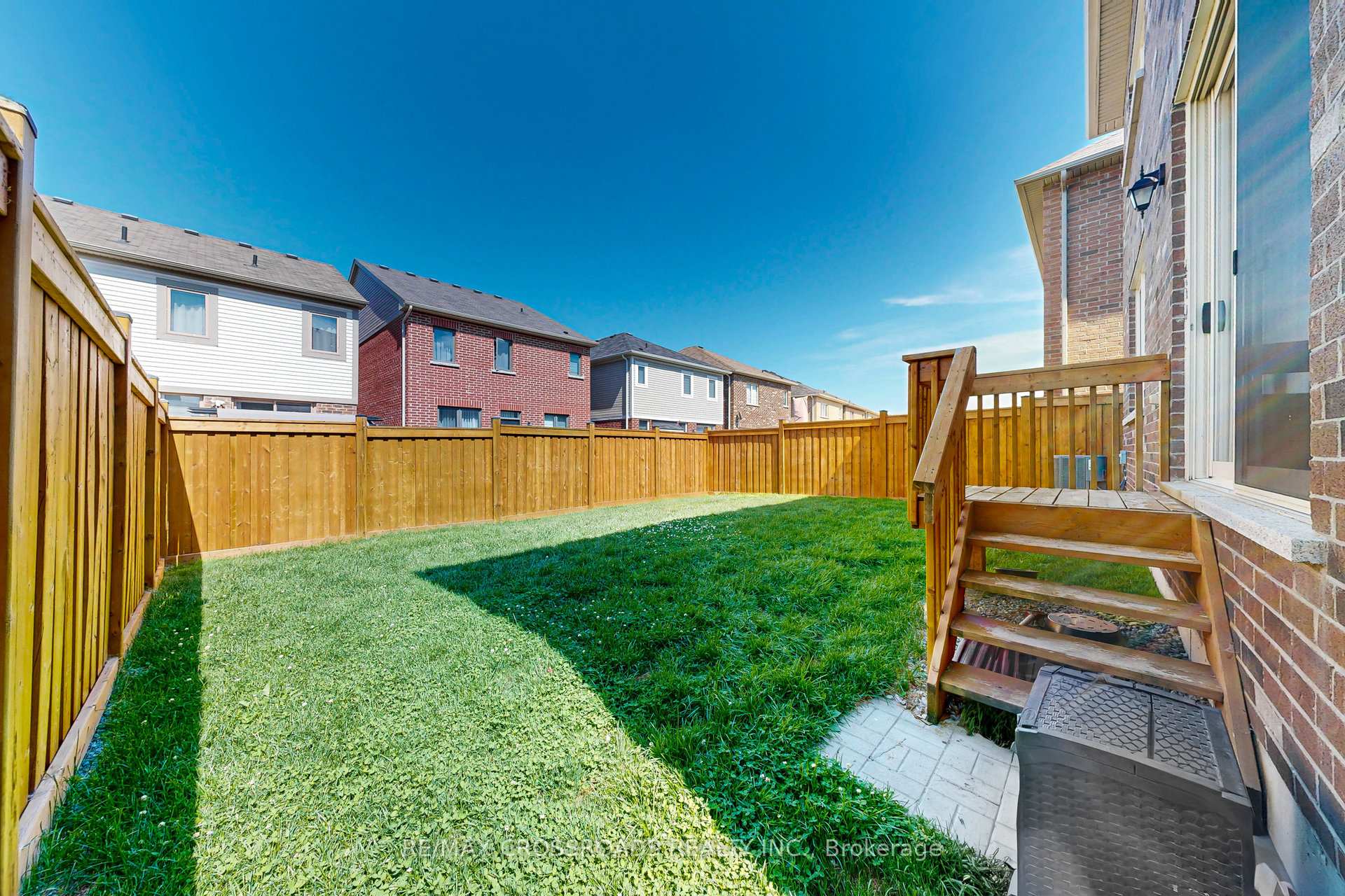 Photo 15 of 15 Littlebeck Crescent, Whitby, Rural Whitby — HOMEH