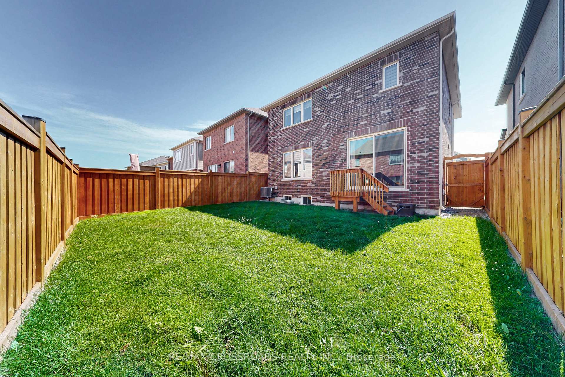 Photo 32 of 15 Littlebeck Crescent, Whitby, Rural Whitby — HOMEH