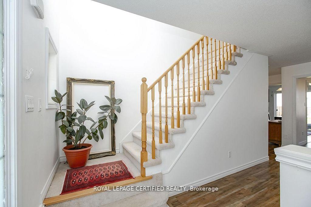 Photo 3 of 102 Elm Street, Southgate — HOMEH