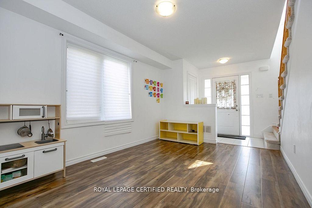 Photo 4 of 102 Elm Street, Southgate — HOMEH