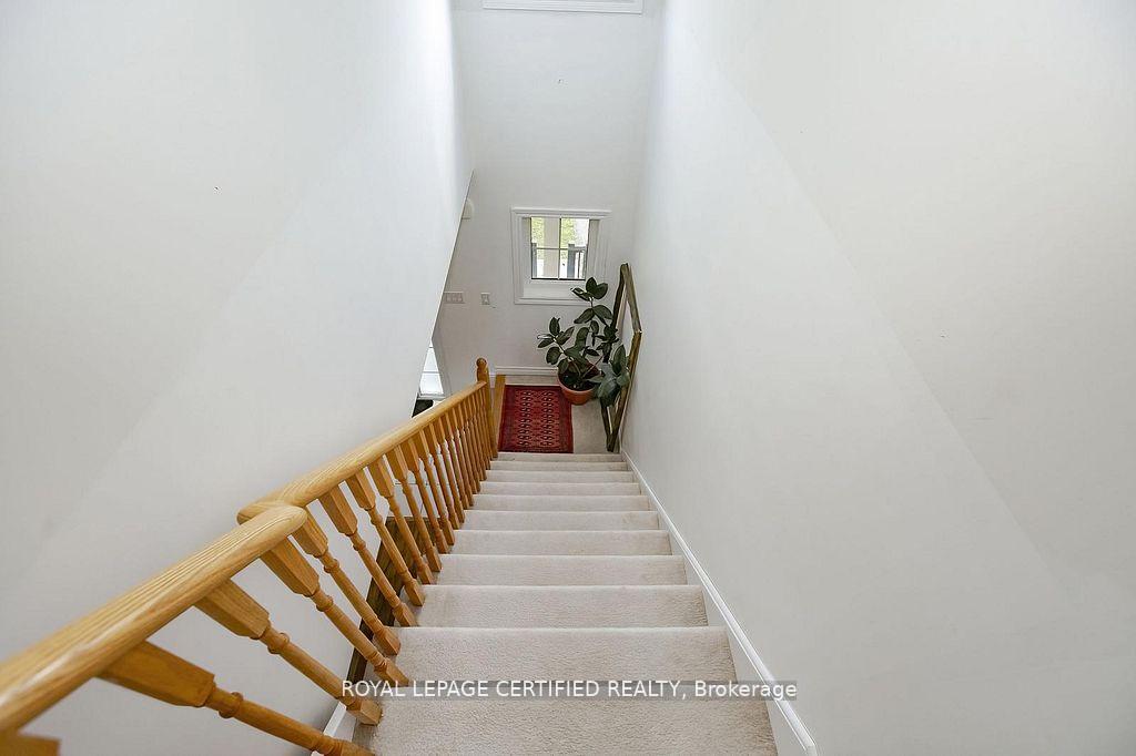 Photo 15 of 102 Elm Street, Southgate — HOMEH