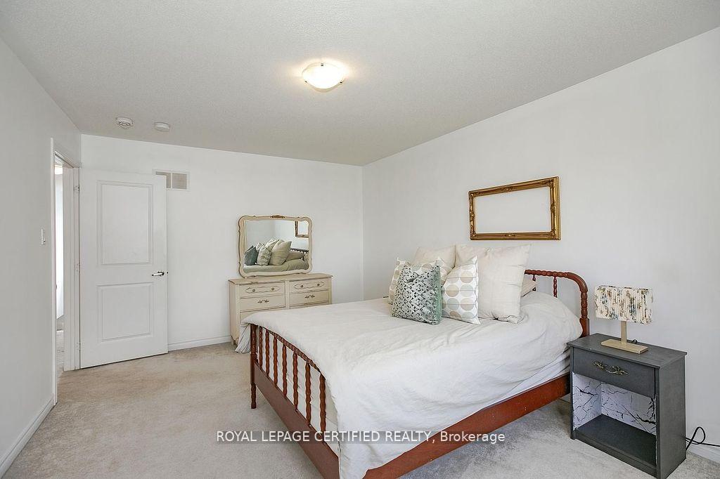 Photo 30 of 102 Elm Street, Southgate — HOMEH