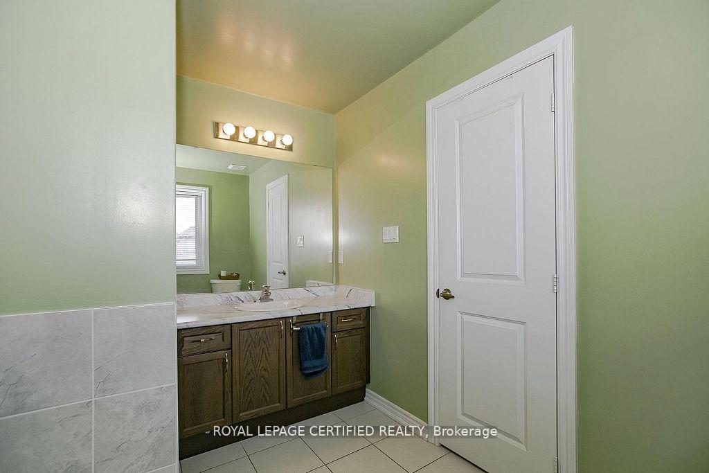 Photo 17 of 102 Elm Street, Southgate — HOMEH