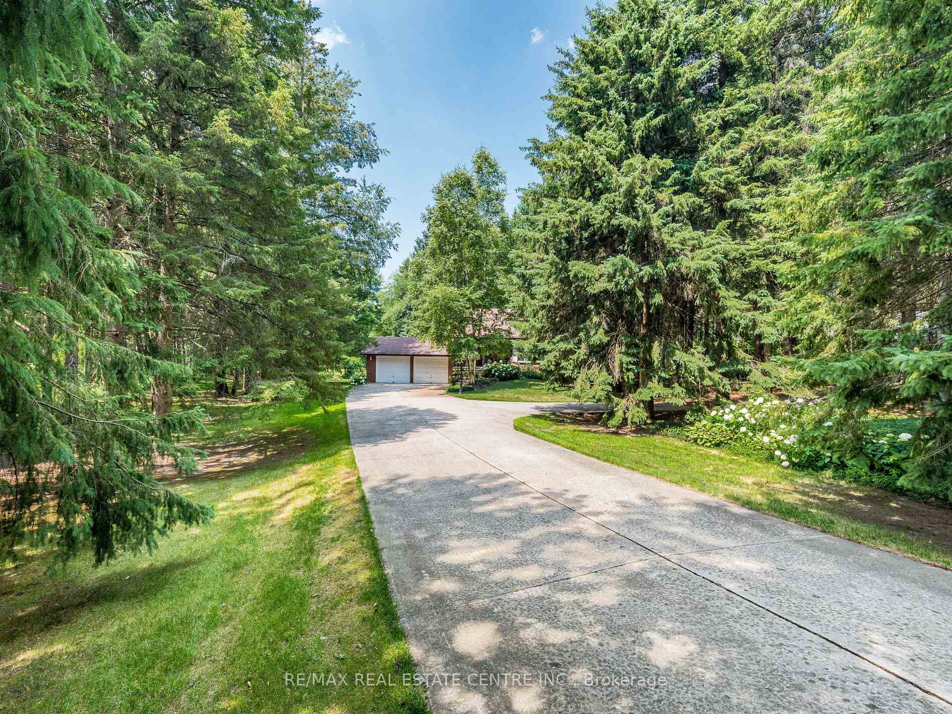 Photo 19 of 18 Damascus Drive, Caledon, Caledon East — HOMEH