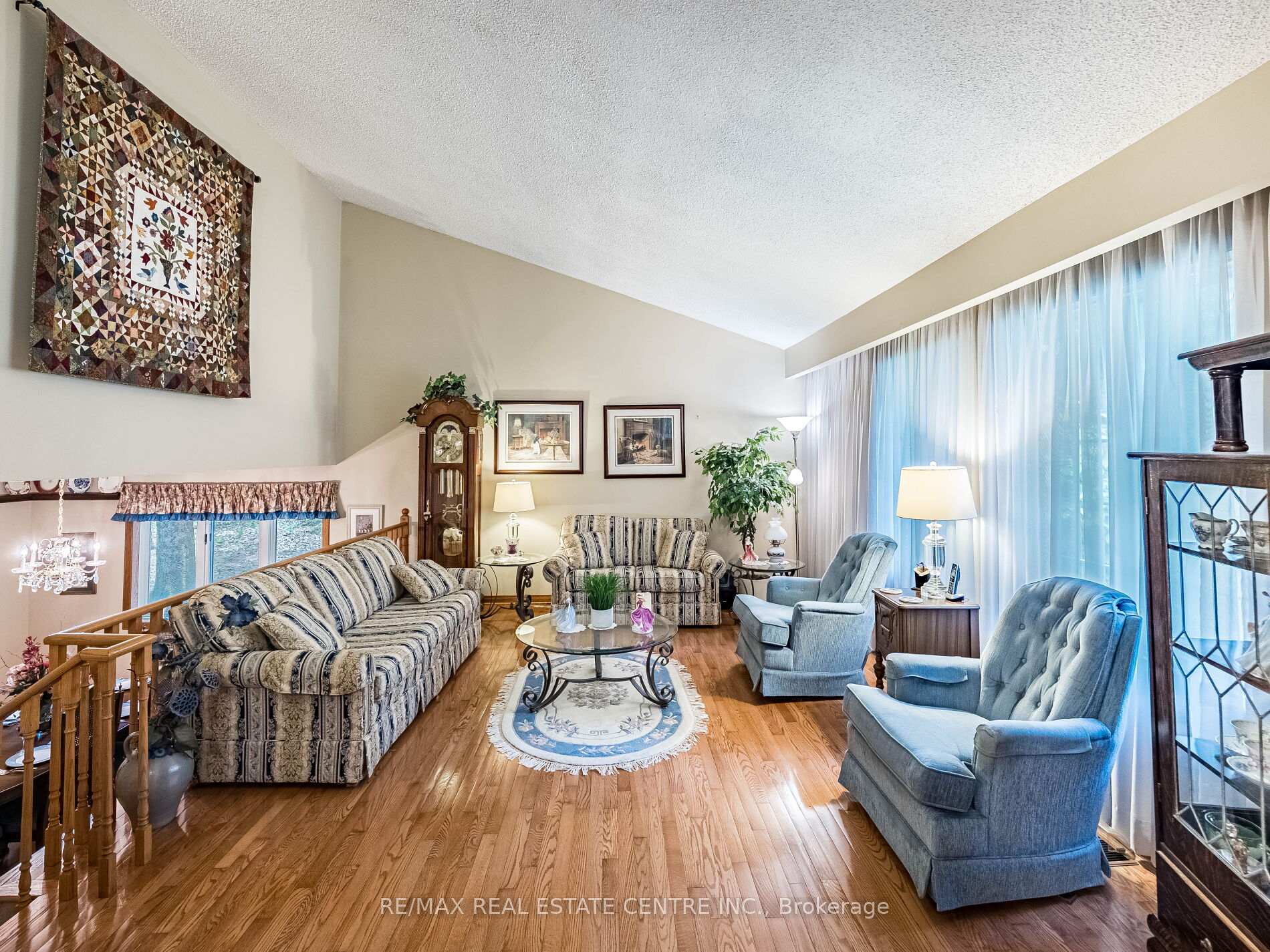 Photo 2 of 18 Damascus Drive, Caledon, Caledon East — HOMEH