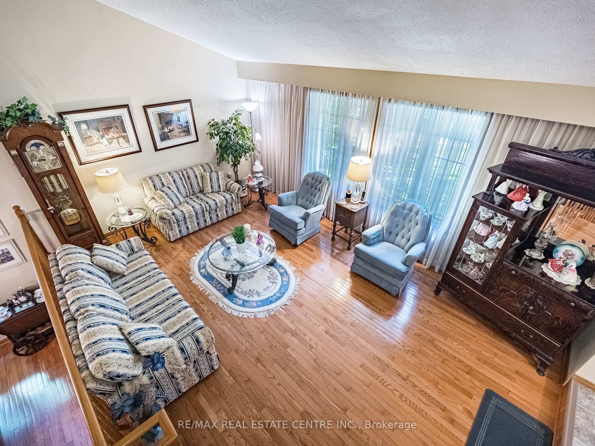 Photo 6 of 18 Damascus Drive, Caledon, Caledon East — HOMEH
