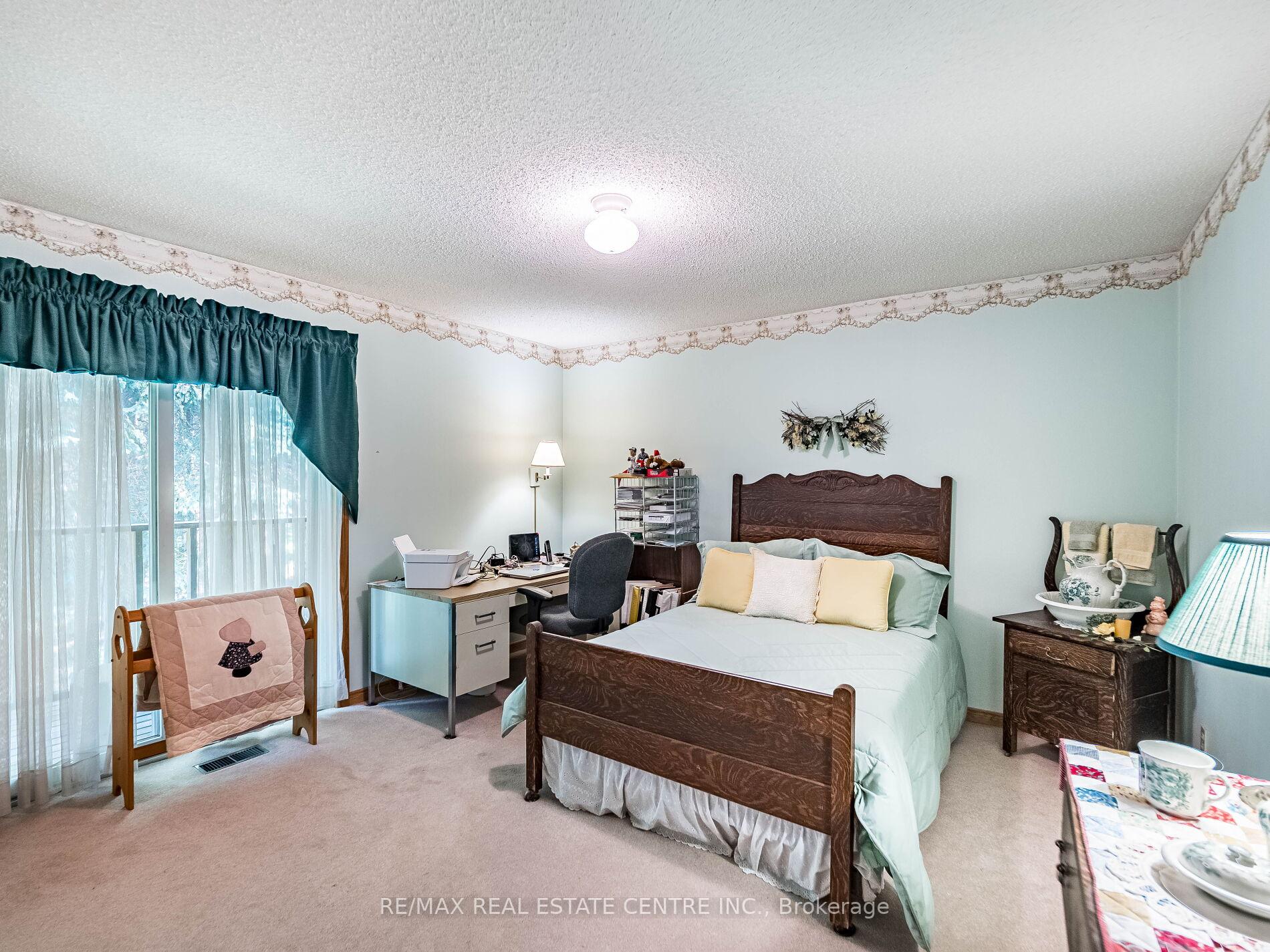 Photo 18 of 18 Damascus Drive, Caledon, Caledon East — HOMEH