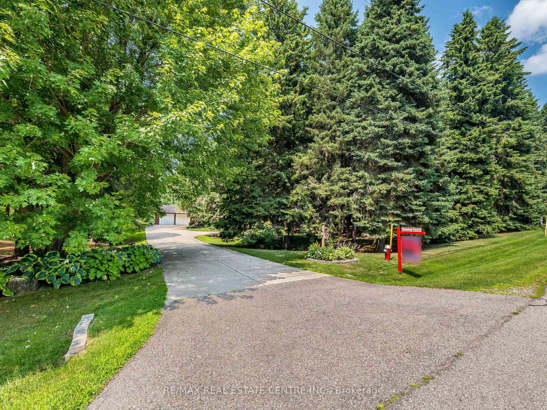 Photo 35 of 18 Damascus Drive, Caledon, Caledon East — HOMEH