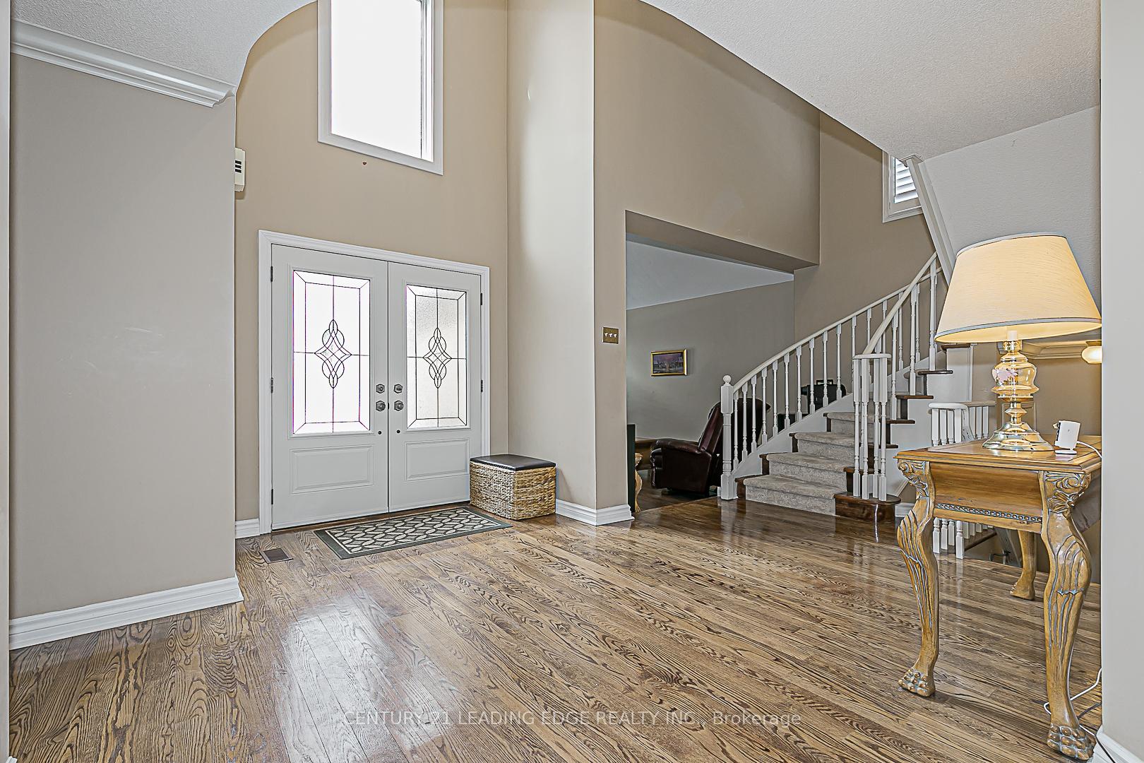 Photo 2 of 30 Wigston Court, Whitby, Rolling Acres — HOMEH
