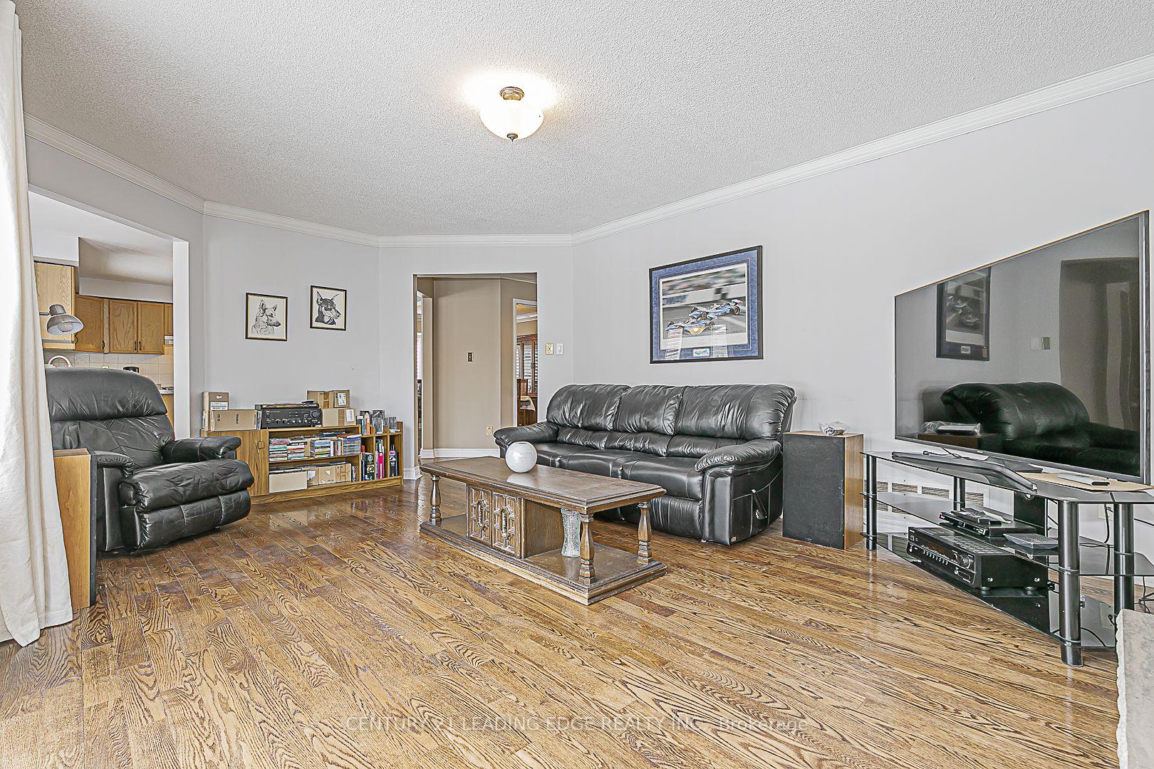 Photo 24 of 30 Wigston Court, Whitby, Rolling Acres — HOMEH