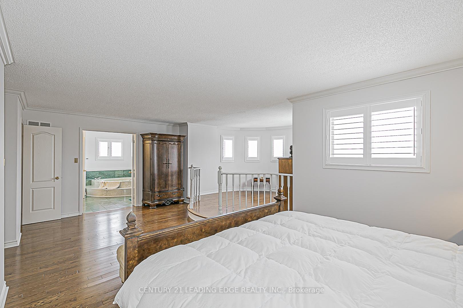 Photo 5 of 30 Wigston Court, Whitby, Rolling Acres — HOMEH