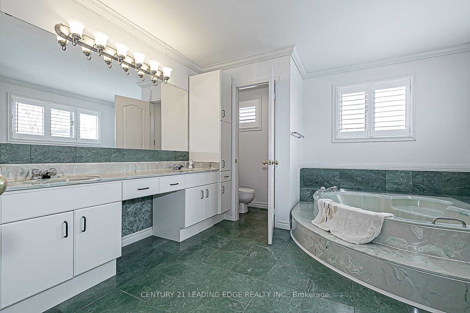 Photo 15 of 30 Wigston Court, Whitby, Rolling Acres — HOMEH