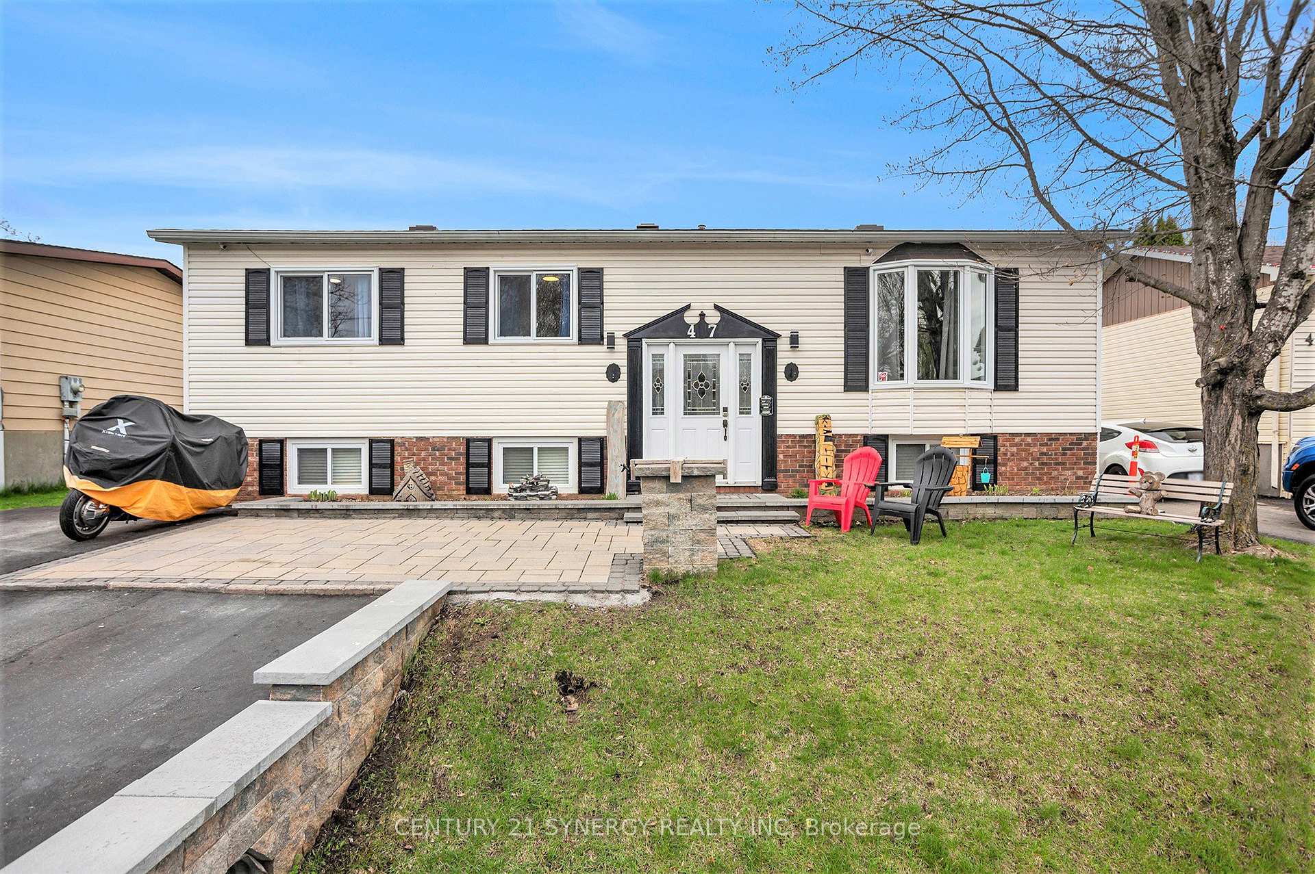 Photo 11 of 47 Fringewood Drive, Ottawa, Fringewood — HOMEH
