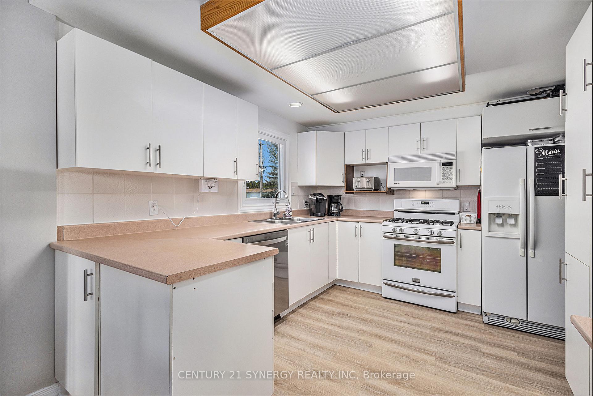 Photo 20 of 47 Fringewood Drive, Ottawa, Fringewood — HOMEH