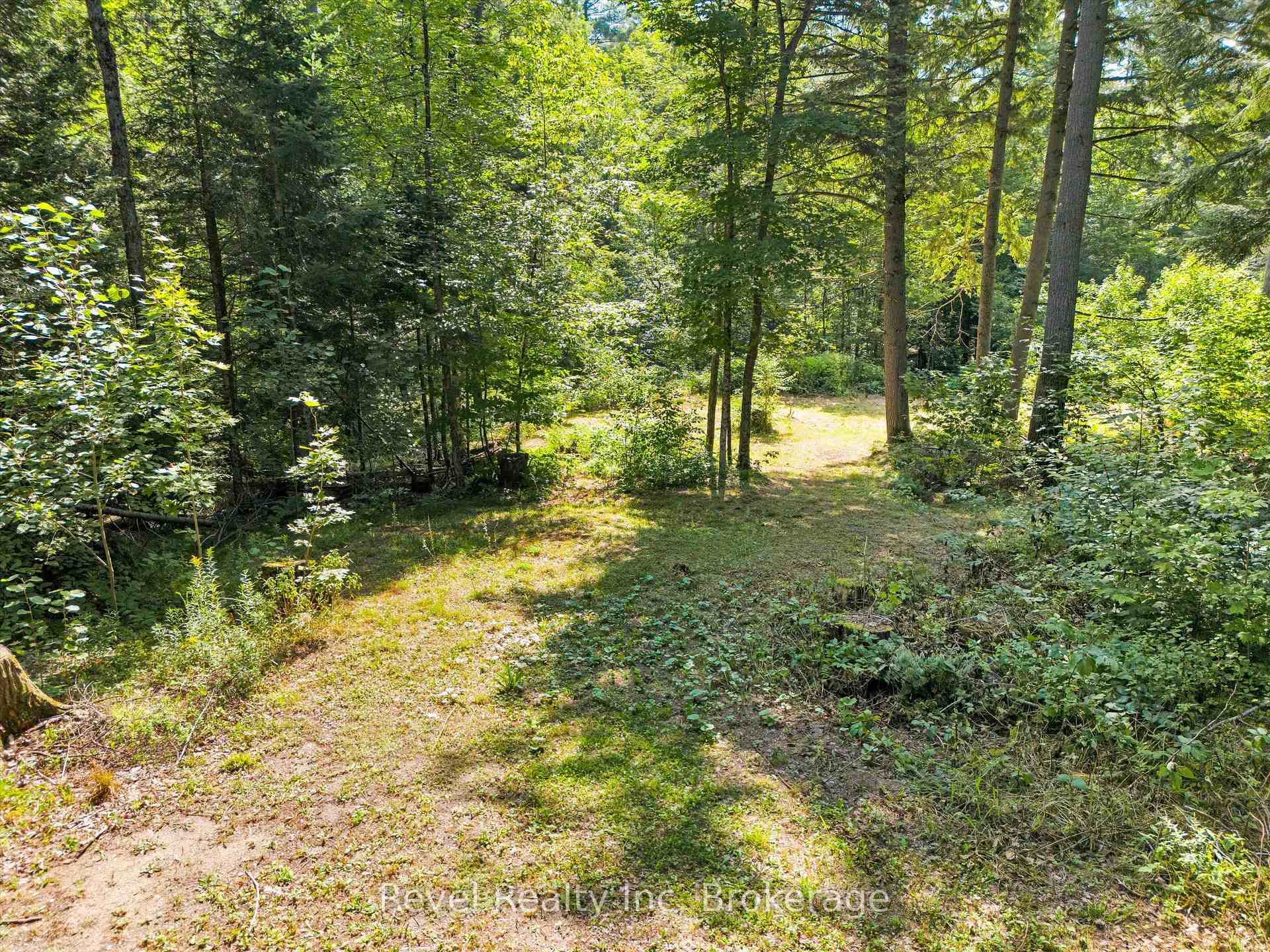 Photo 1 of 2762 118 Highway E, Bracebridge, Oakley — HOMEH