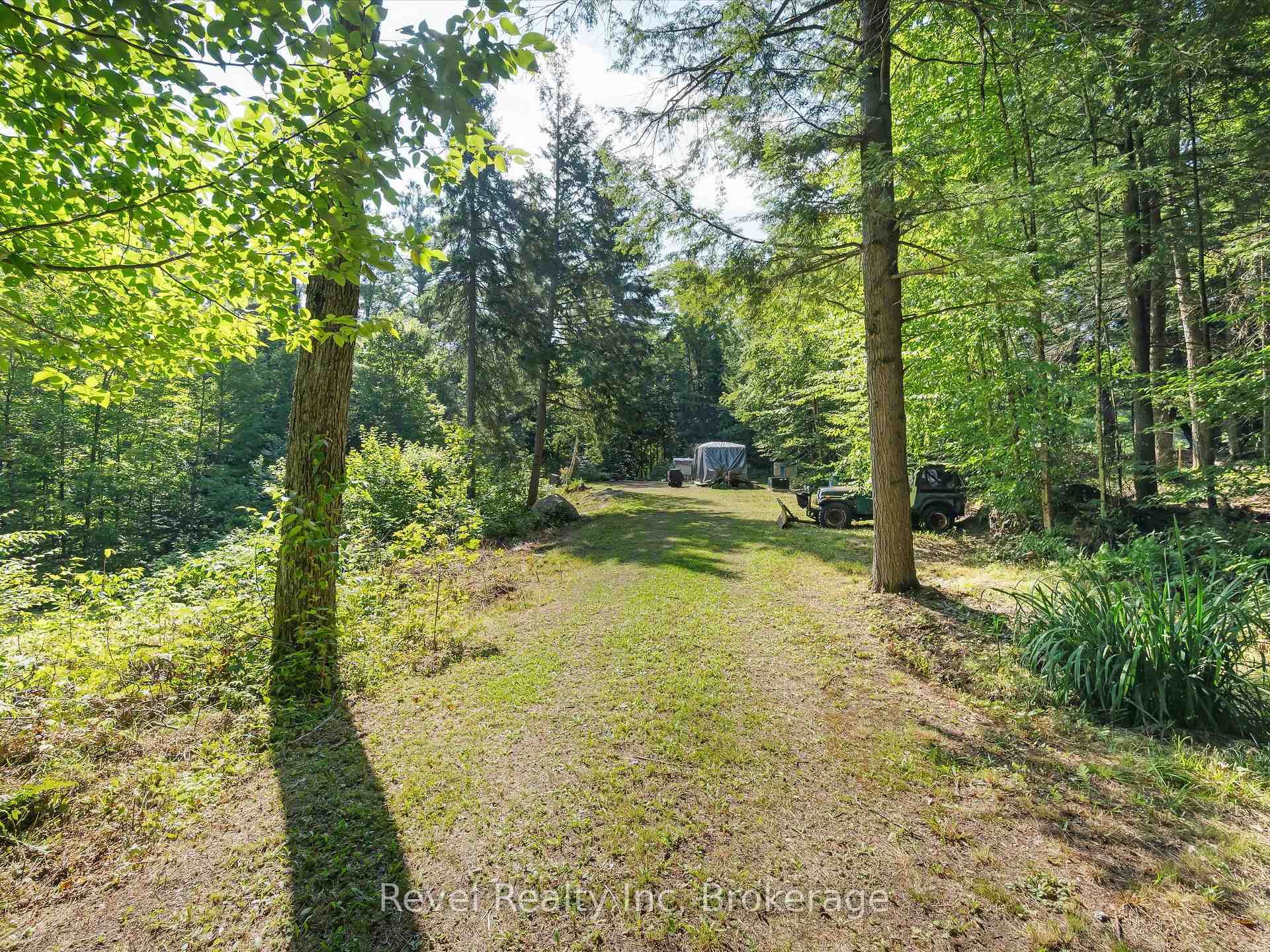 Photo 2 of 2762 118 Highway E, Bracebridge, Oakley — HOMEH