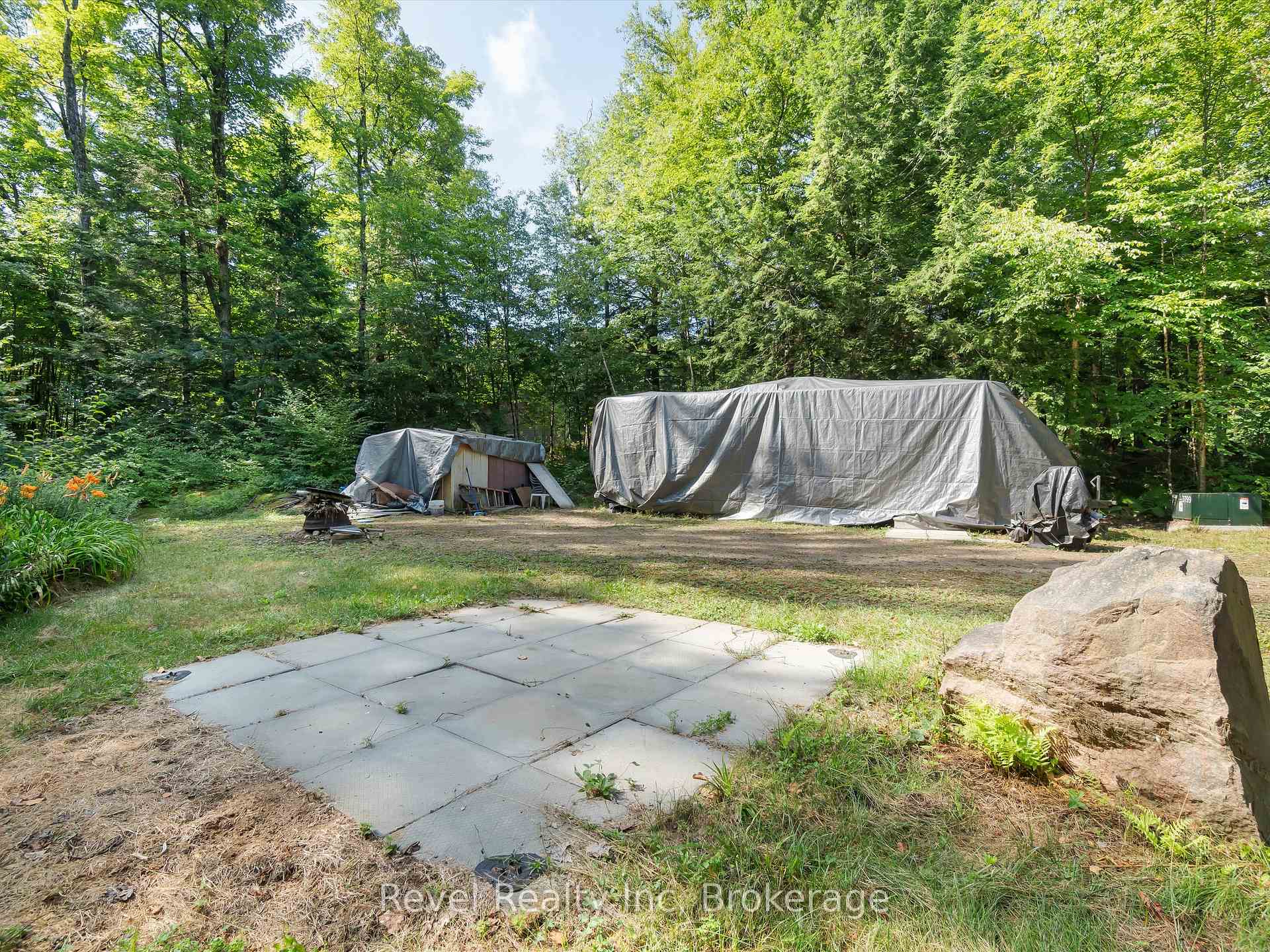 Photo 14 of 2762 118 Highway E, Bracebridge, Oakley — HOMEH