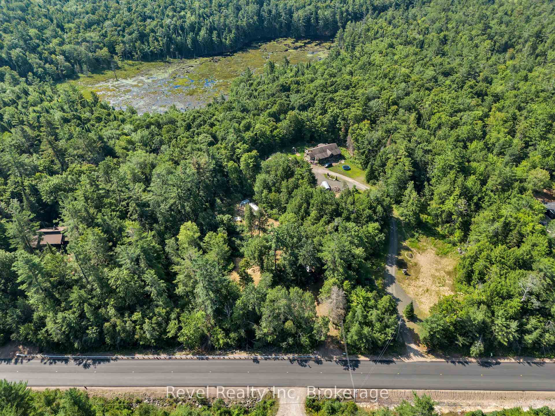 Photo 6 of 2762 118 Highway E, Bracebridge, Oakley — HOMEH