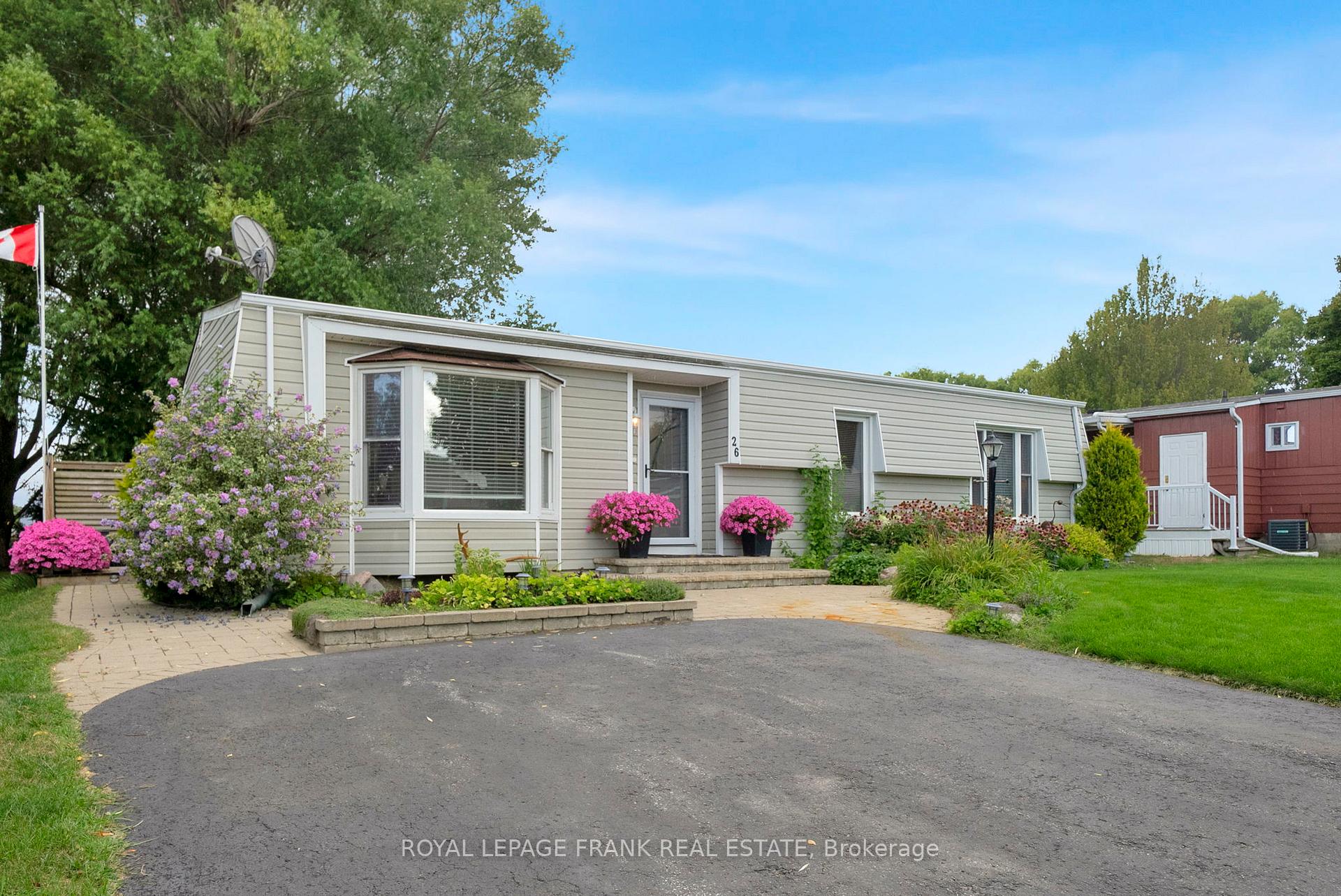 Photo 1 of 26 Pineridge Crescent, Clarington, Newcastle — HOMEH
