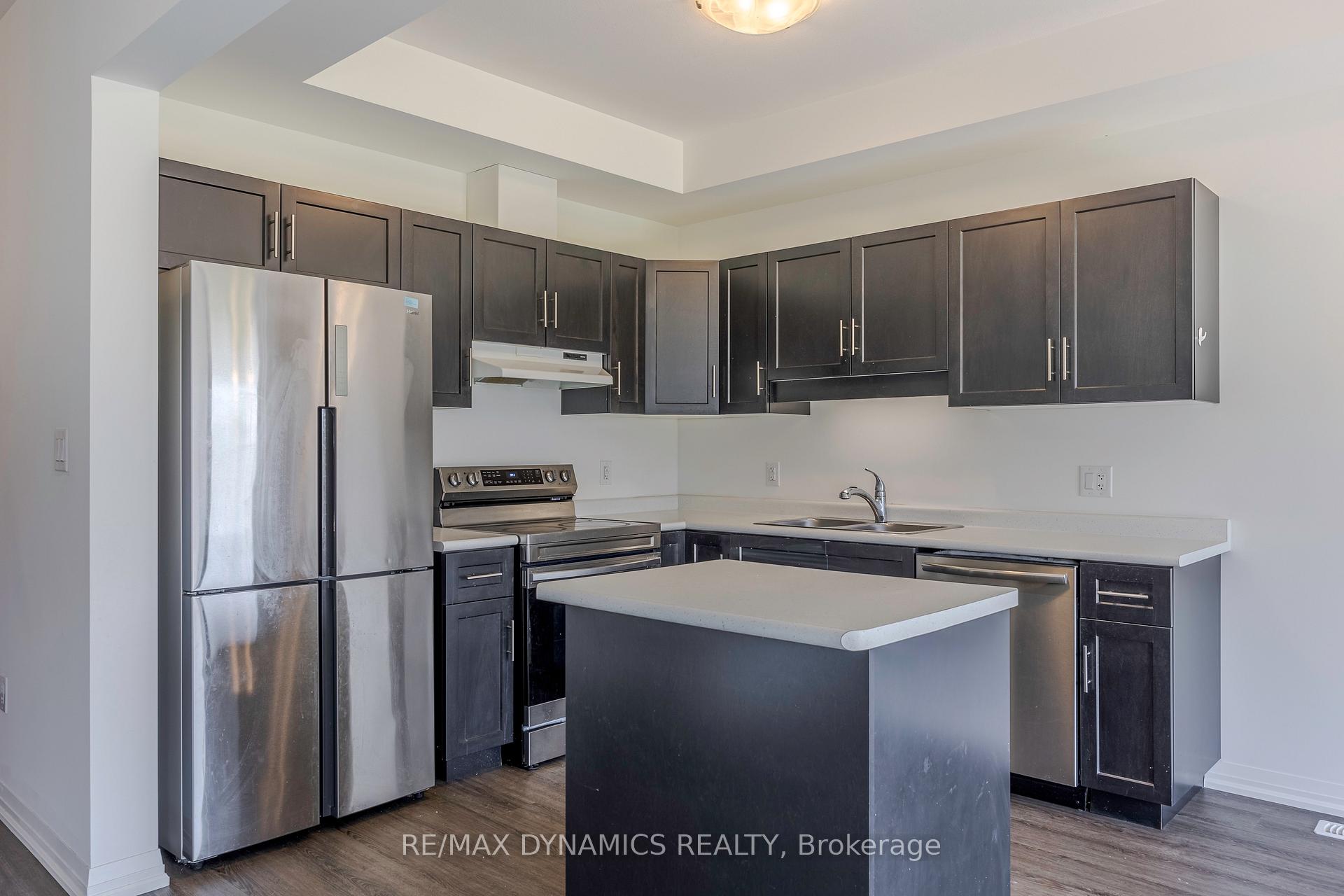 Photo 10 of 249 Bur Oak Drive, Thorold, Confederation Heights — HOMEH