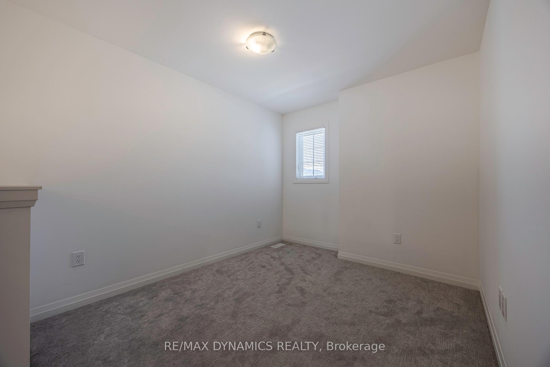 Photo 9 of 249 Bur Oak Drive, Thorold, Confederation Heights — HOMEH