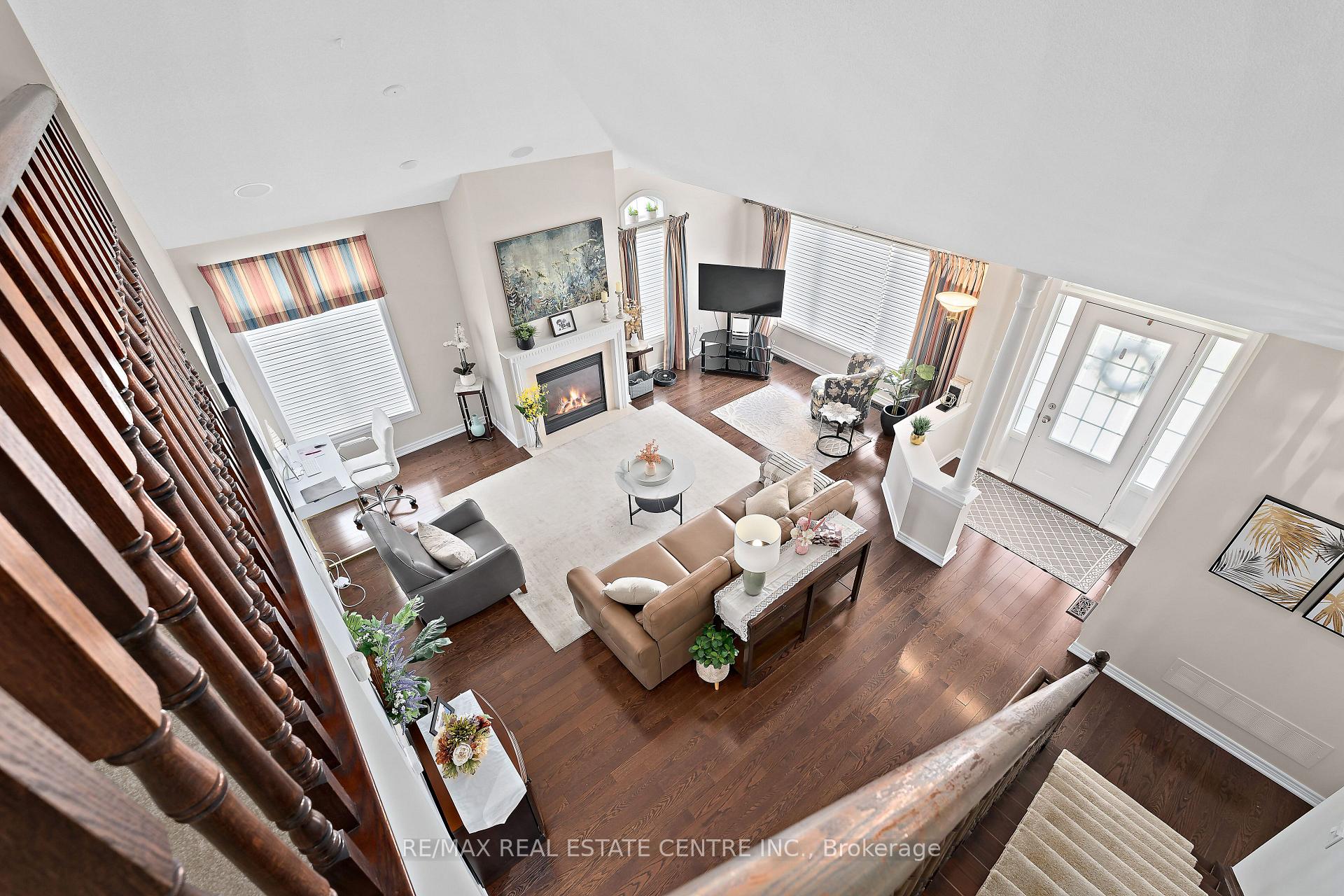 Photo 13 of 48 Garrison Square, Halton Hills, Georgetown — HOMEH