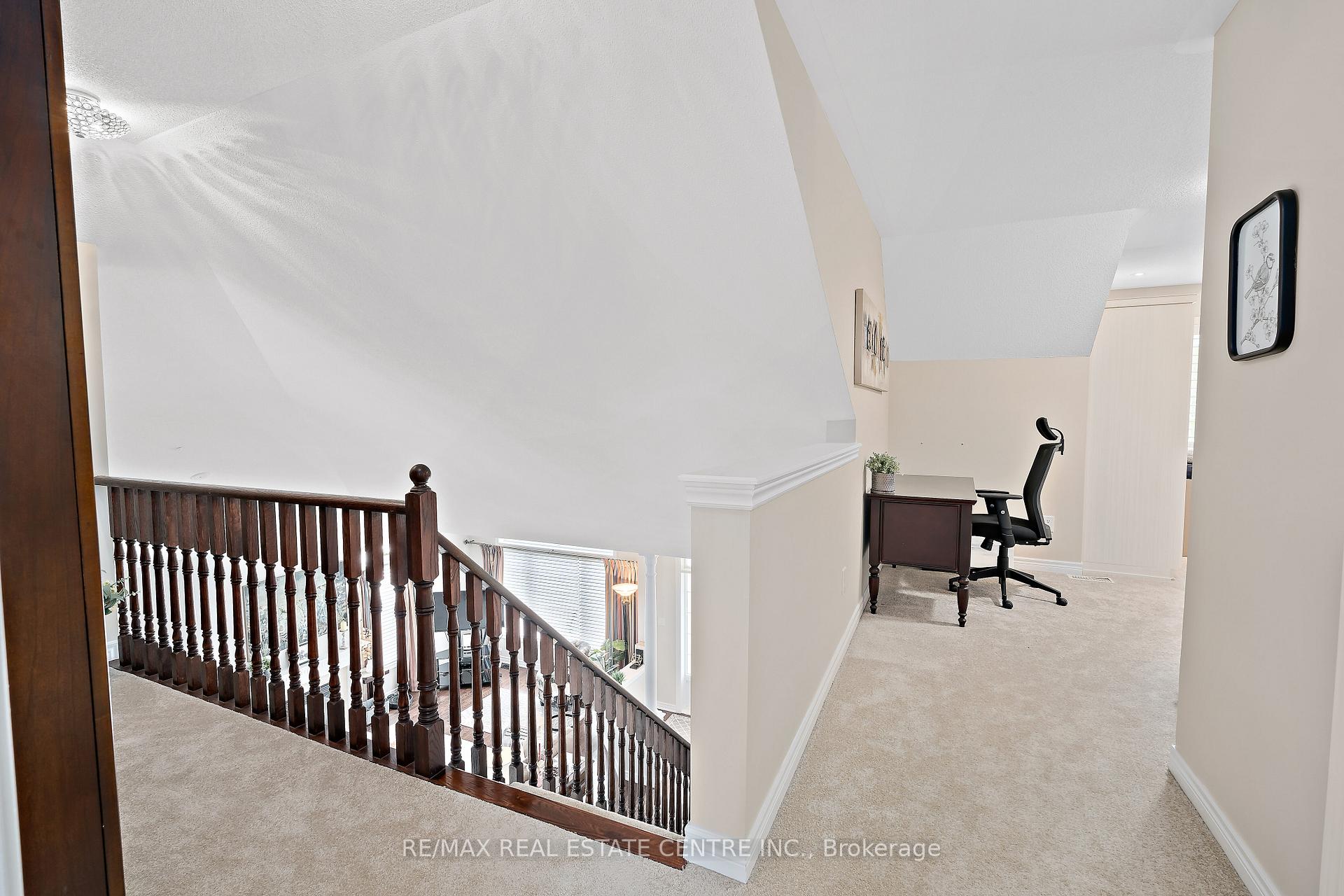 Photo 14 of 48 Garrison Square, Halton Hills, Georgetown — HOMEH