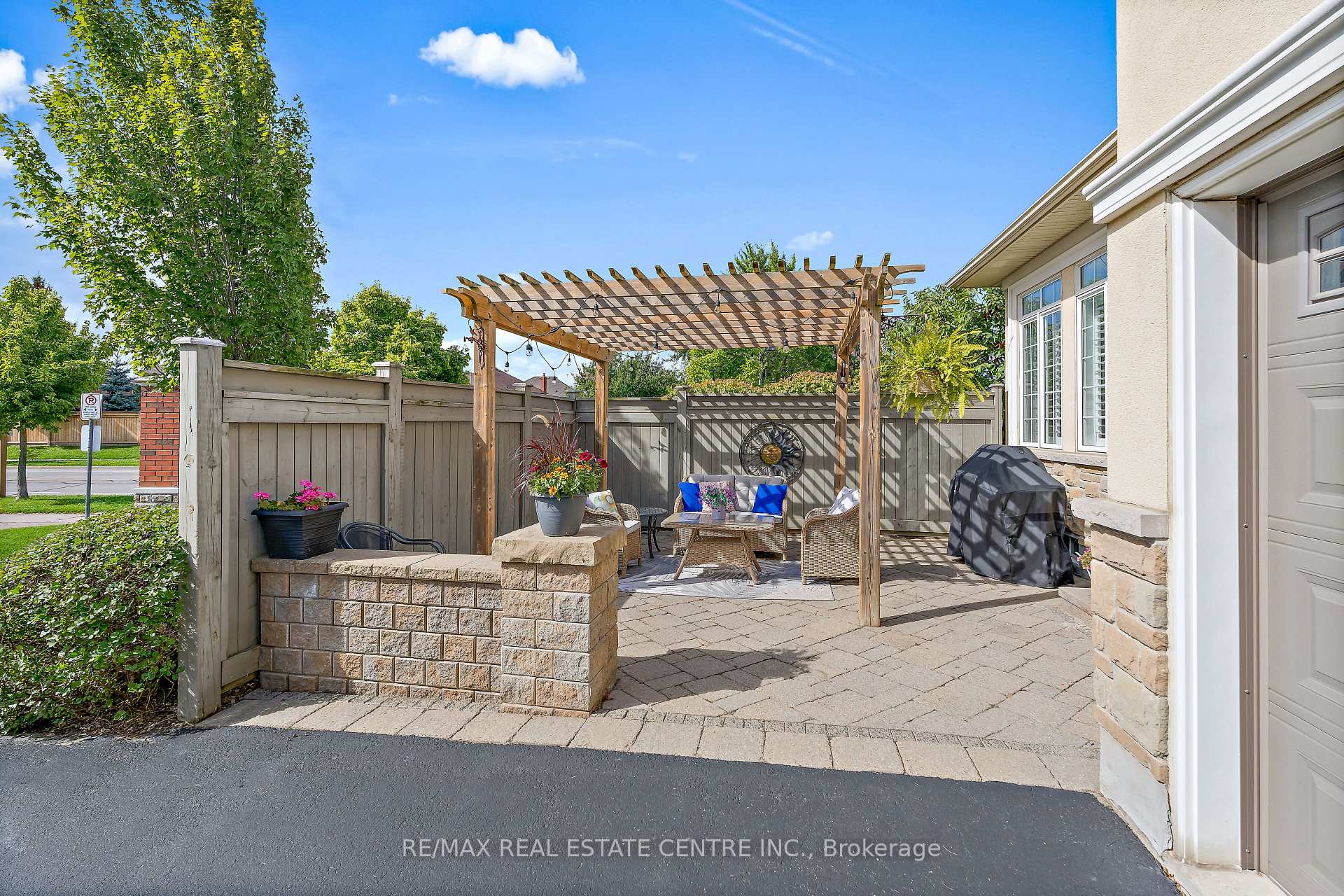 Photo 41 of 48 Garrison Square, Halton Hills, Georgetown — HOMEH